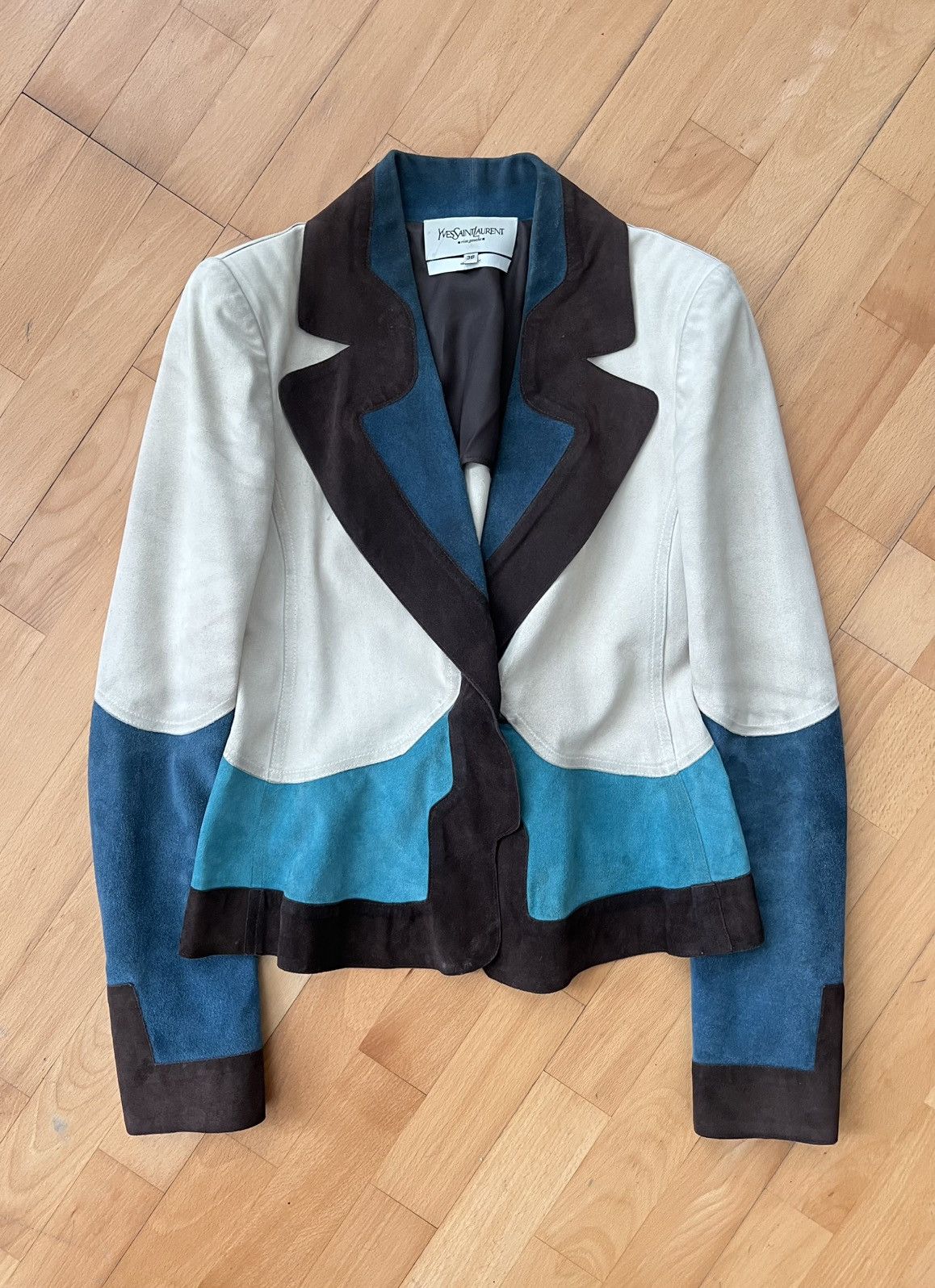 Yves Saint Laurent Yves Saint Laurent by Tom Ford suede jacket Size M / US 6-8 / IT 42-44 - 1 Thumbnail