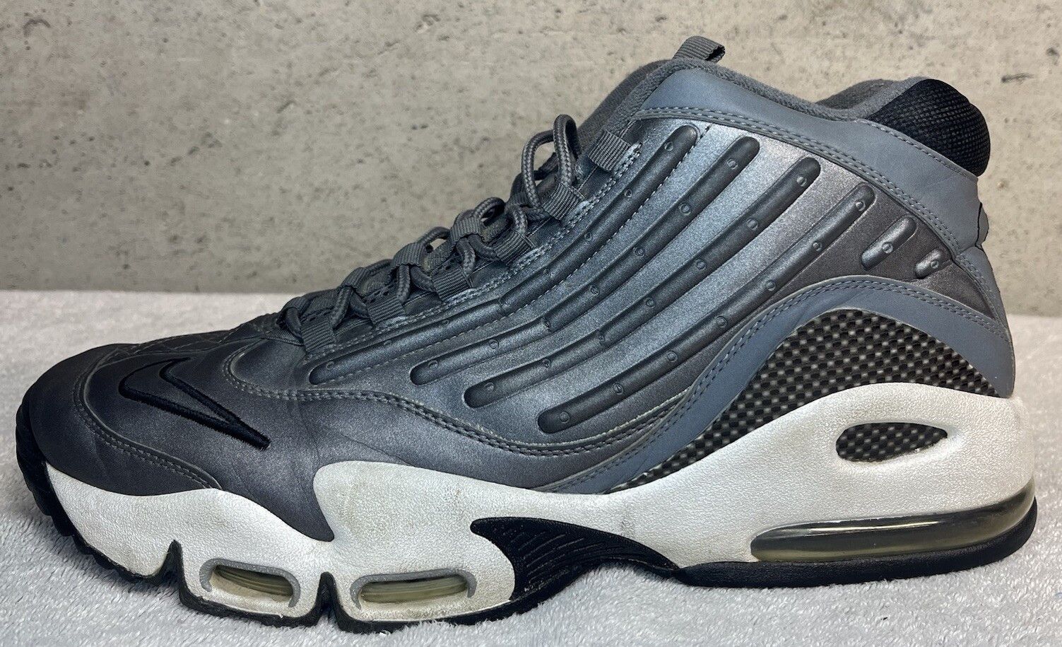Nike Nike Air Max Griffey II Metallic Grey Retro Baseball Sz 15 Size US 15 / EU 48 - 3 Thumbnail