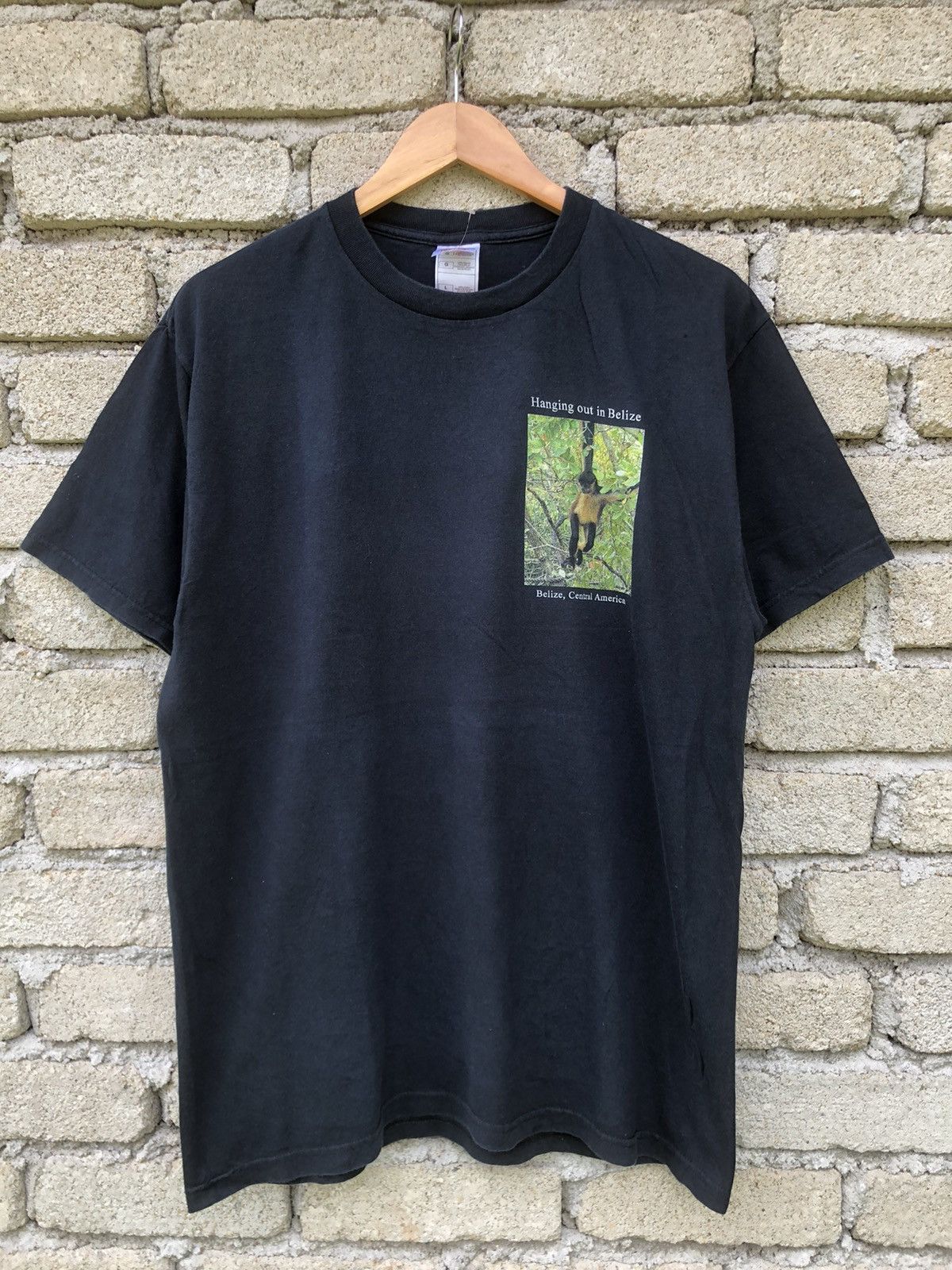 The Mountain Vintage Y2K Hanging Out In Belize,Central America Tshirt Size US L / EU 52-54 / 3 - 9 Thumbnail