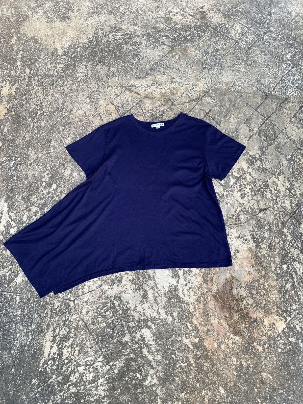 JW Anderson × Uniqlo Uniqlo x JWAnderson Extra Waist Small Embroidery Logo Top Size XL / US 12-14 / IT 48-50 - 1 Thumbnail