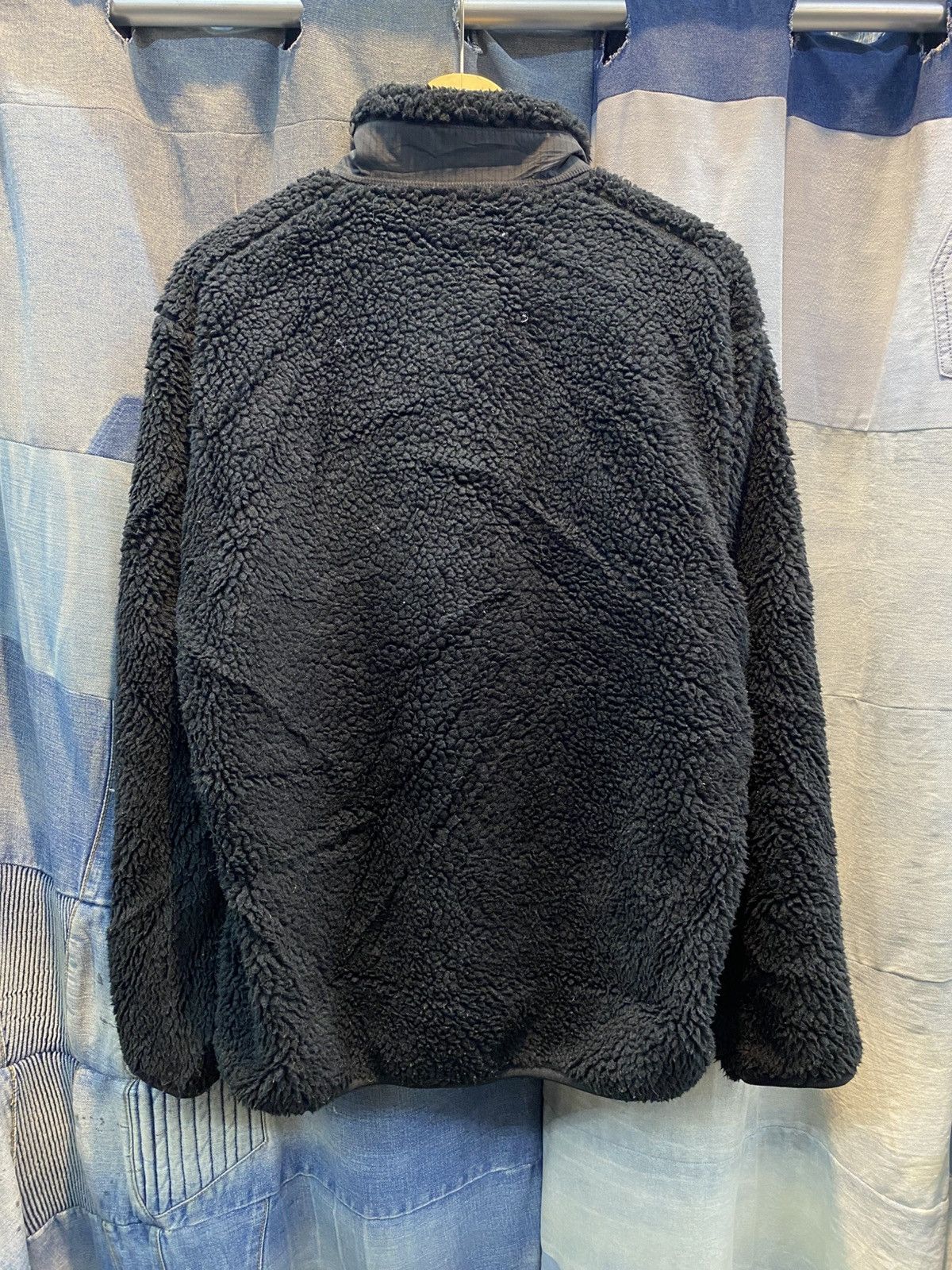 Uniqlo Uniqlo black zip fleece jacket Size US L / EU 52-54 / 3 - 9 Thumbnail