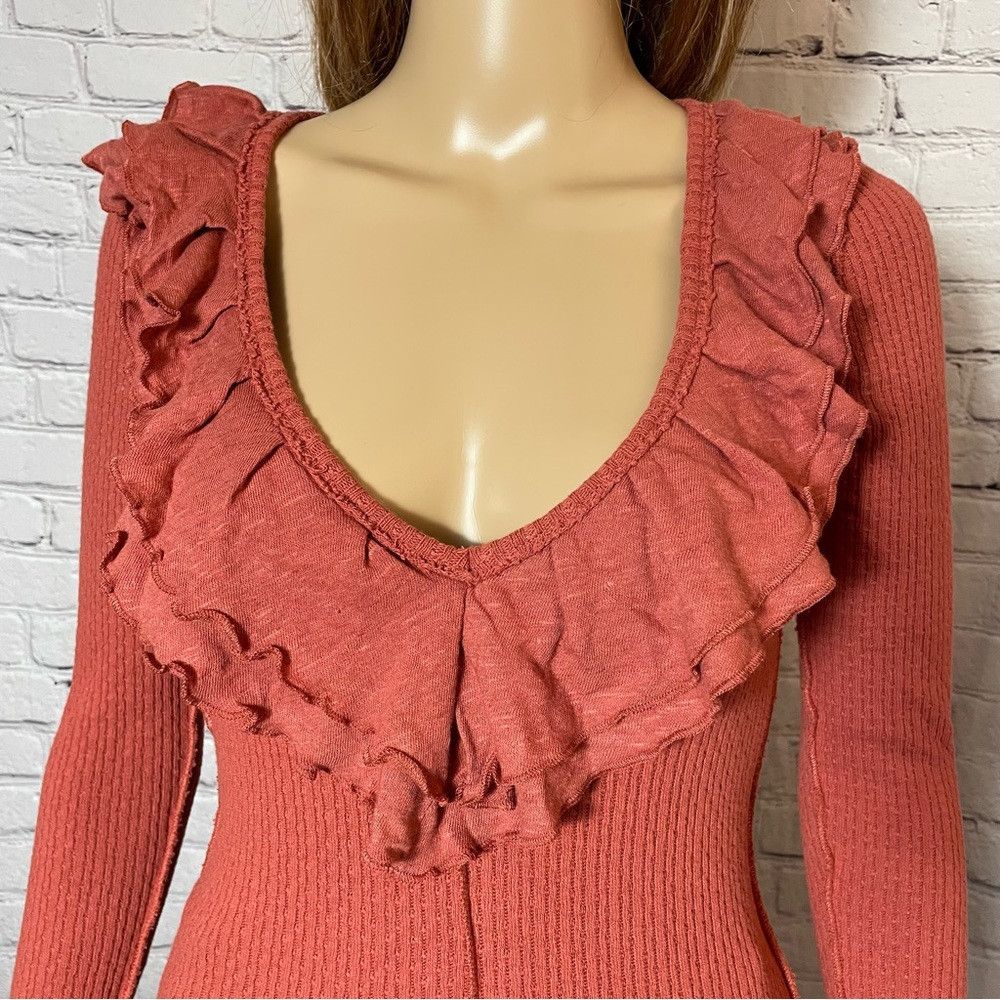 Free People New Free People Bennet Ruffled Long Sleeve Terracotta Top S Size XS / US 0-2 / IT 36-38 - 4 Thumbnail