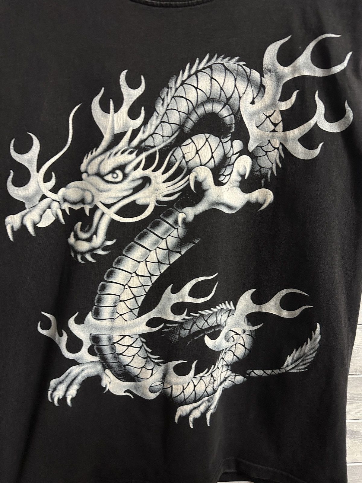 Vintage Rare Vintage T-Shirt Dragon Rock Of The Red Tribal Tee Size US L / EU 52-54 / 3 - 3 Thumbnail