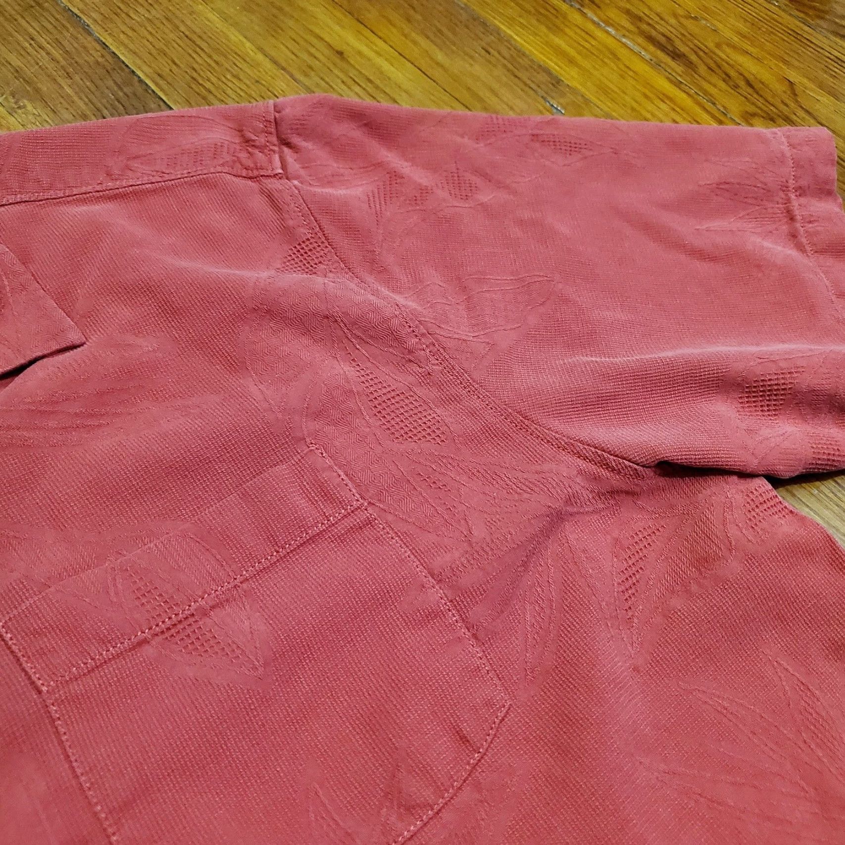 Tommy Bahama Tommy Bahama Shirt Mens Medium Red 100% Silk Jacquard Tropical Camp Button Front Short Sleeve Casual Size US M / EU 48-50 / 2 - 3 Thumbnail