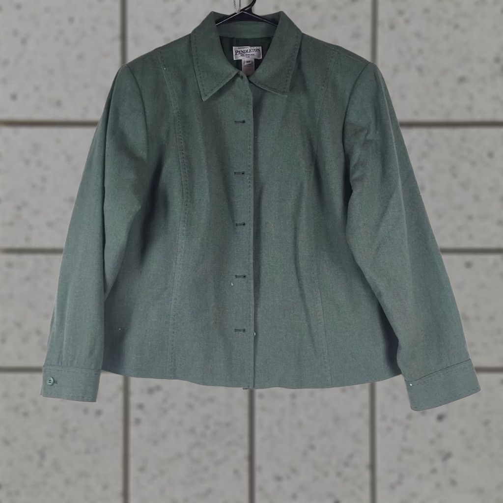 Pendleton VINTAGE Pendleton Womens Jacket 18W Wool Green Button Front USA Made Size XXL / US 16-18 / IT 52-54 - 1 Thumbnail