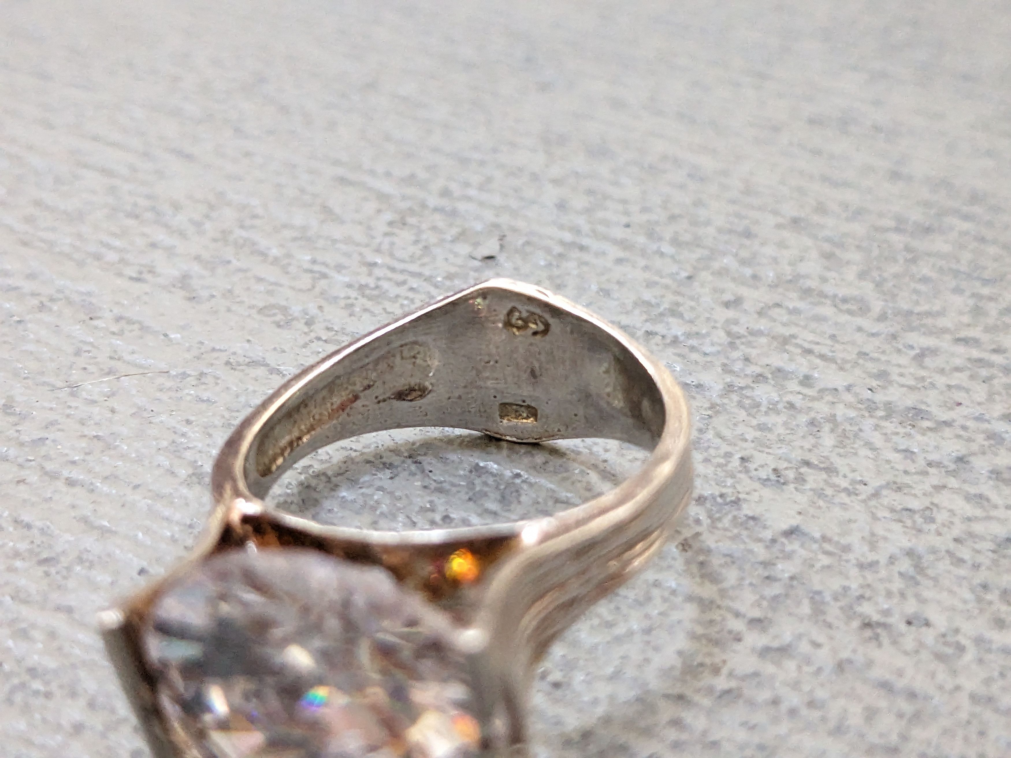 Jewelry Vintage Sterling Silver Ring Size 8 Modern Clear CZ Round Size ONE SIZE - 9 Thumbnail