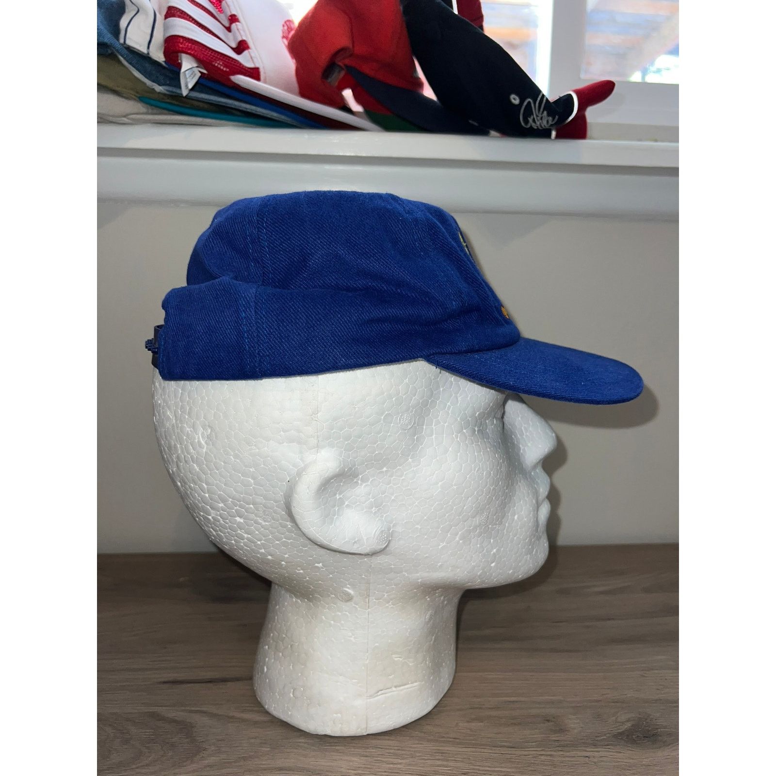 Warner Bros 1997 Looney Tunes Stamp Collection Bugs Tweety Blue Hat VTG Size ONE SIZE - 6 Thumbnail