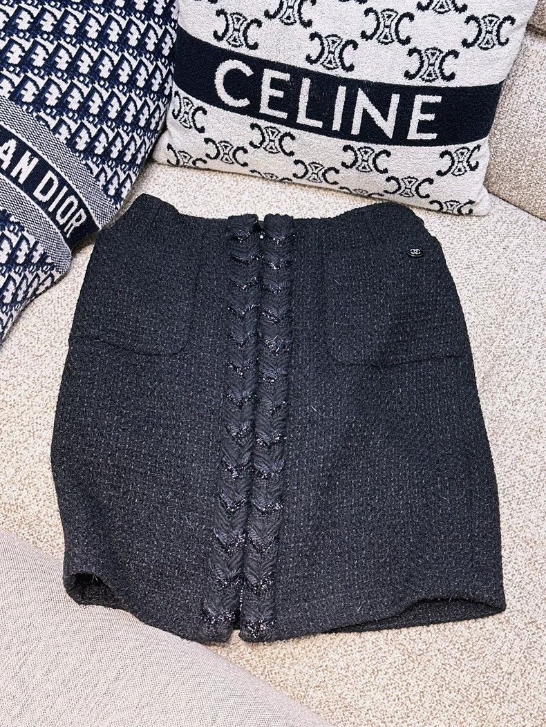 Chanel Chanel Black tweed braided skirt Size 42" / US 20 - 1 Thumbnail