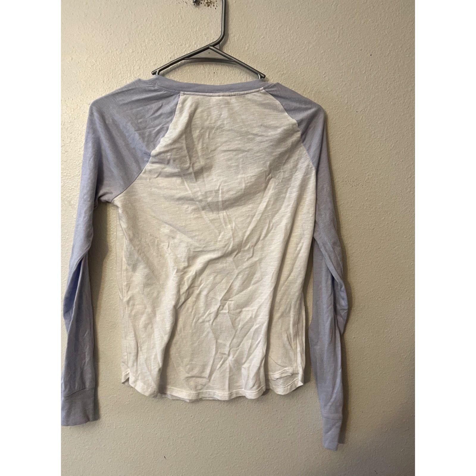 Victoria's Secret Victoria's Secret Pink T-Shirt Womens S Pullover Long Sleeve Color White V Neck Size S / US 4 / IT 40 - 3 Thumbnail