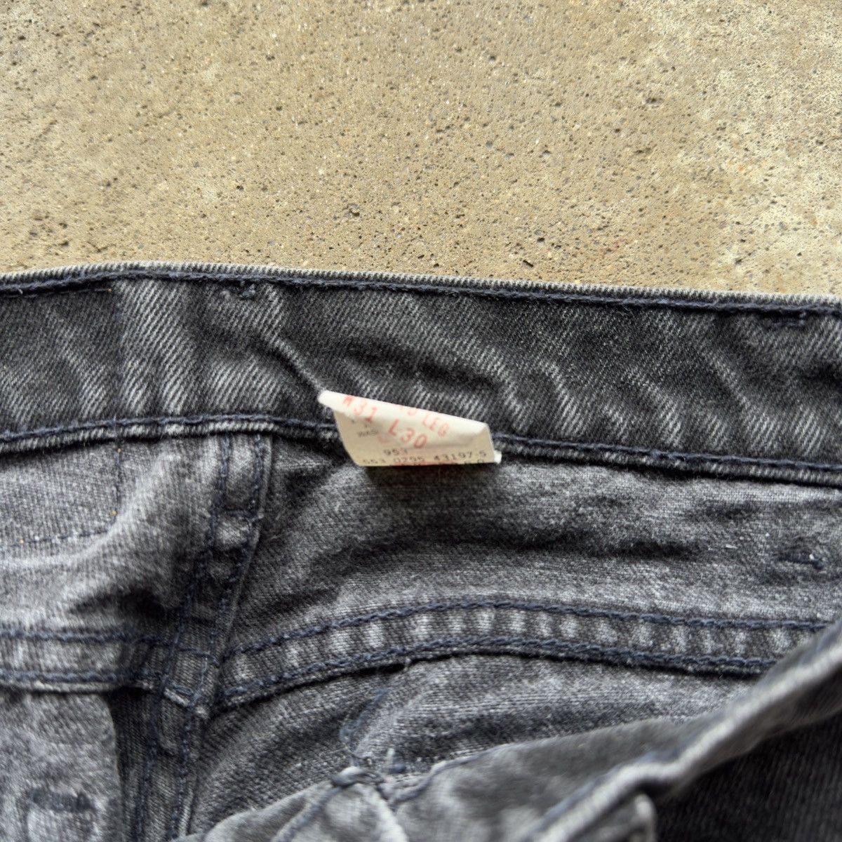 Levi's 90s Levi's 560 Faded Black Jeans ERD Grunge Chrome Size US 31 - 11 Thumbnail