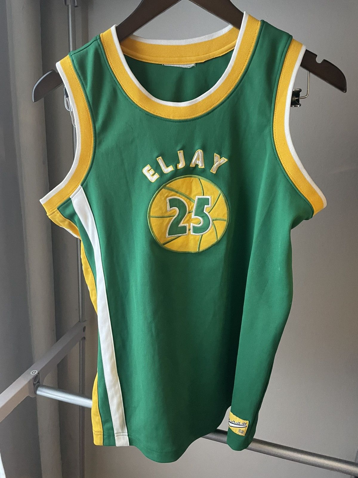 Other 00’s Throwback Classic Eljay Basketball Jersey Size US M / EU 48-50 / 2 - 1 Thumbnail