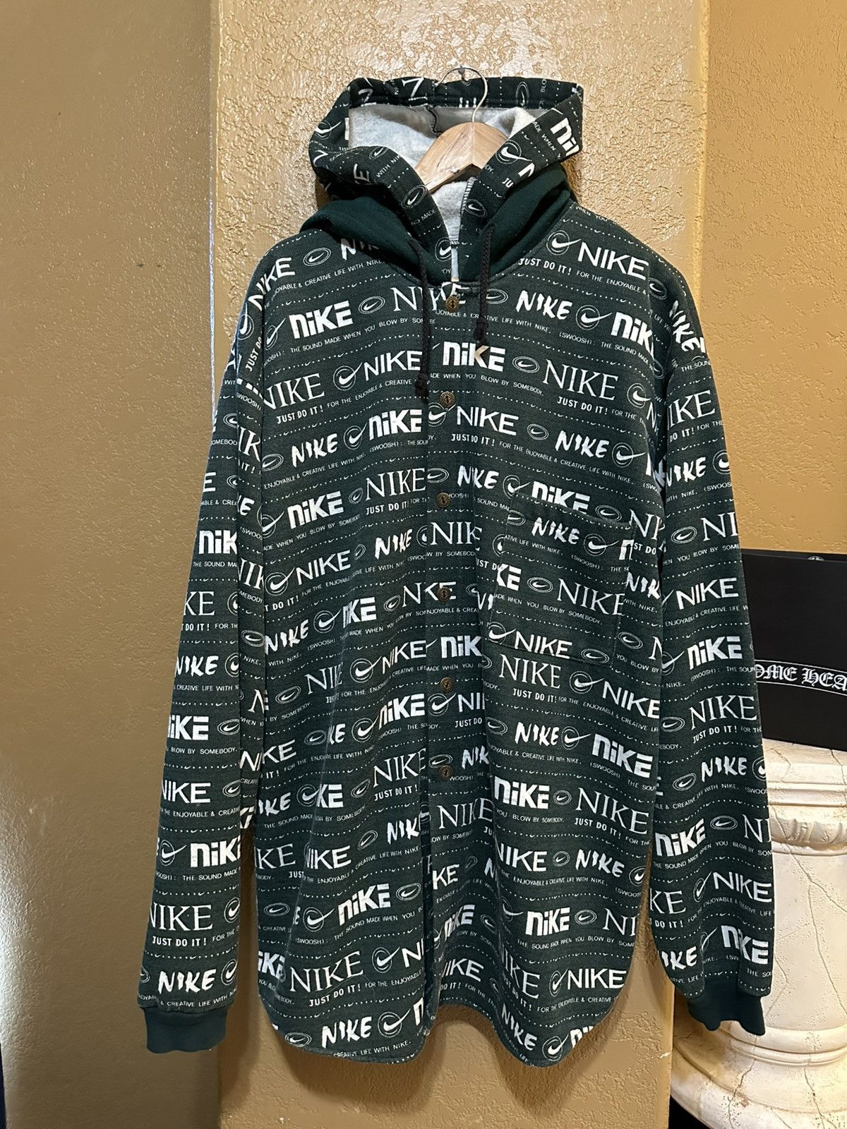 Nike GRAIL Vintage 90s Nike AOP Hoodie XL Green Size US XL / EU 56 / 4 - 1 Thumbnail