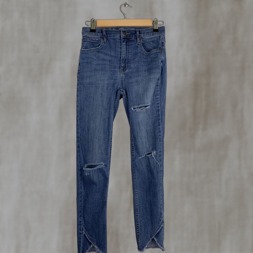 Free People Free People Womens Size 27 Blue Skinny Crop Jeans User: Free People Womens Size 27 Blue Skinny Crop Jeans Size 27" / US 4 / IT 40 - 1 Thumbnail