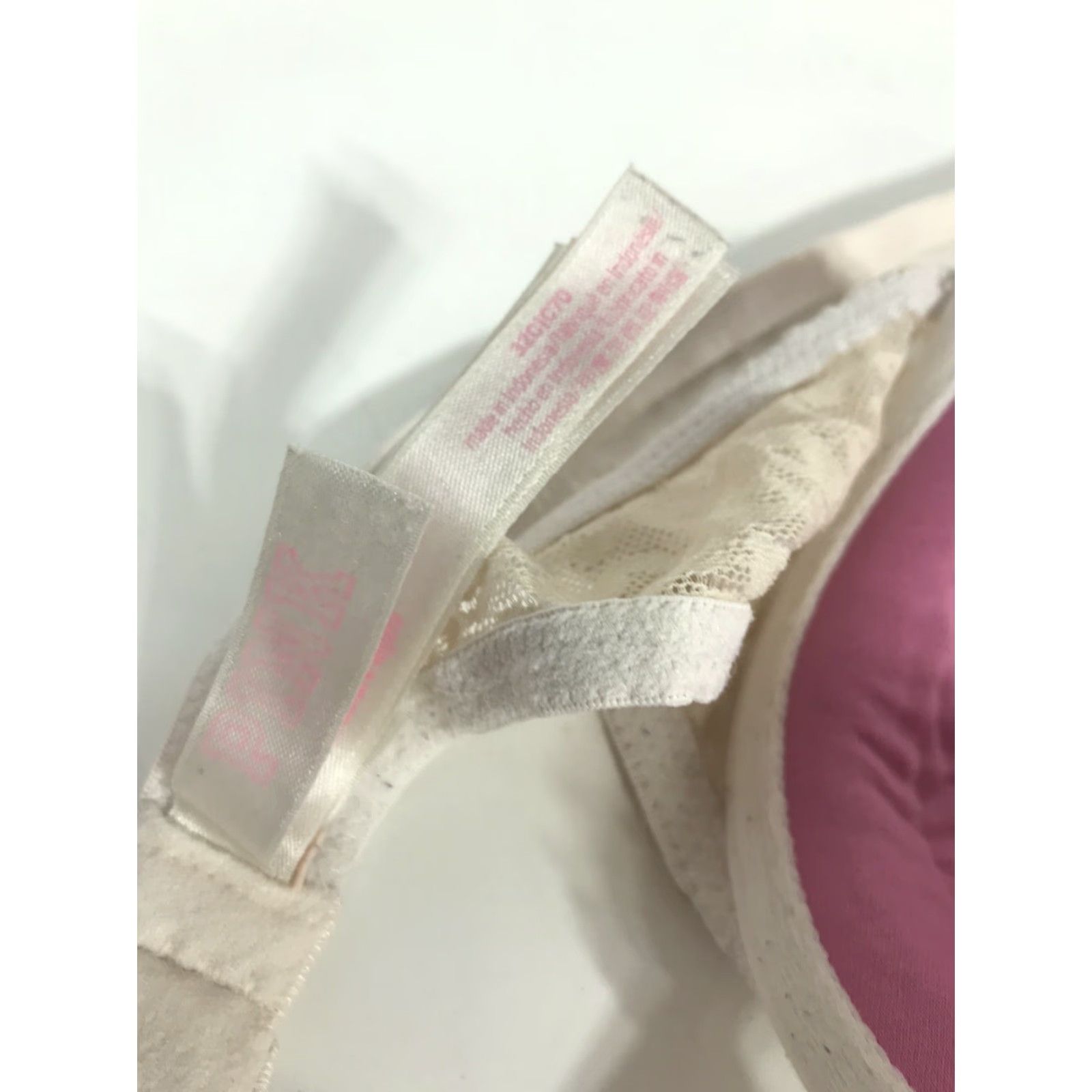 Victoria's Secret VICTORIA'S SECRET PINK T-Shirt Bra Women 32C Cream Lightly Padded Underwire Lace Back Closure Size ONE SIZE - 3 Thumbnail