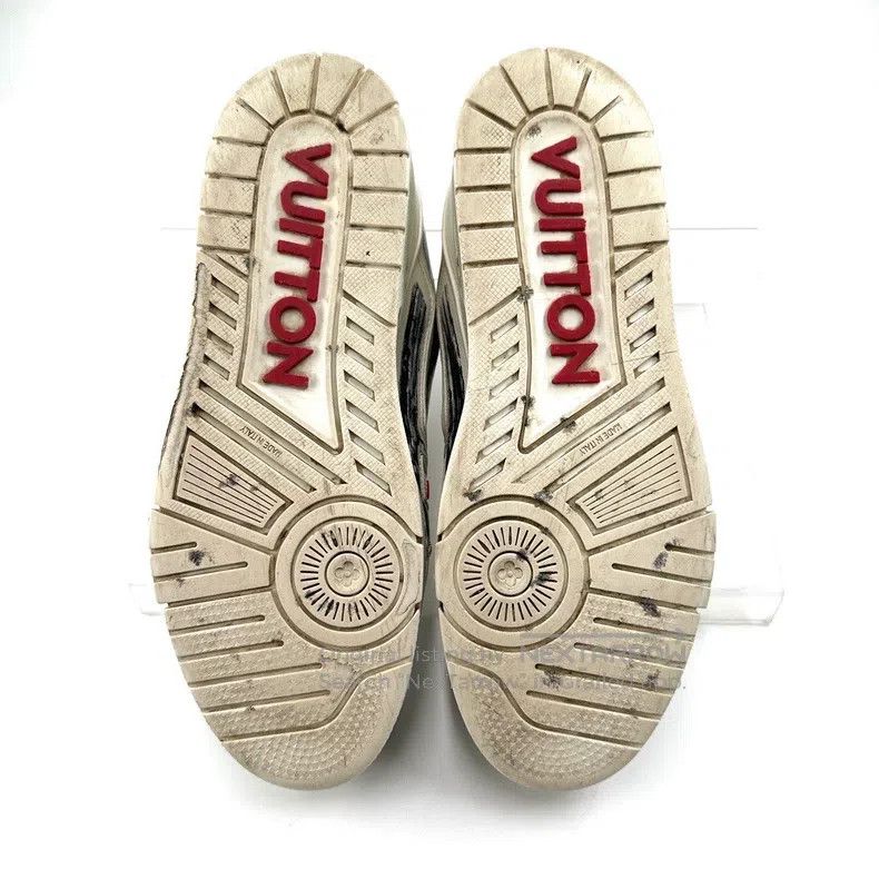 Louis Vuitton Louis Vuitton Black and white hand-painted graffiti board Size US 8.5 / EU 41-42 - 5 Thumbnail