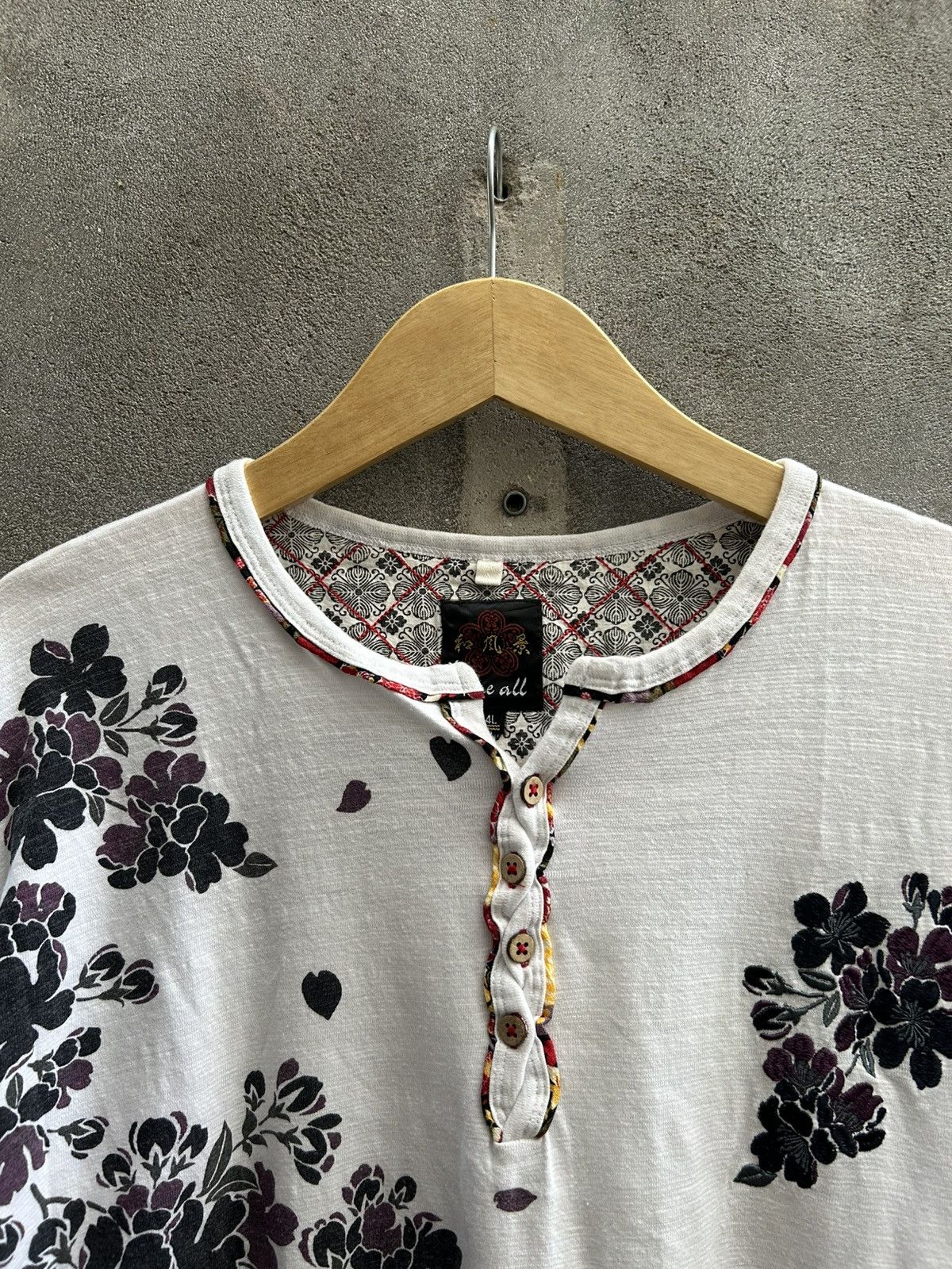 If Six Was Nine × Le Grande Bleu (L.G.B.) × Yohji Yamamoto Vintage Floral Henley Long Sleeve – White Size US XXL / EU 58 / 5 - 7 Thumbnail