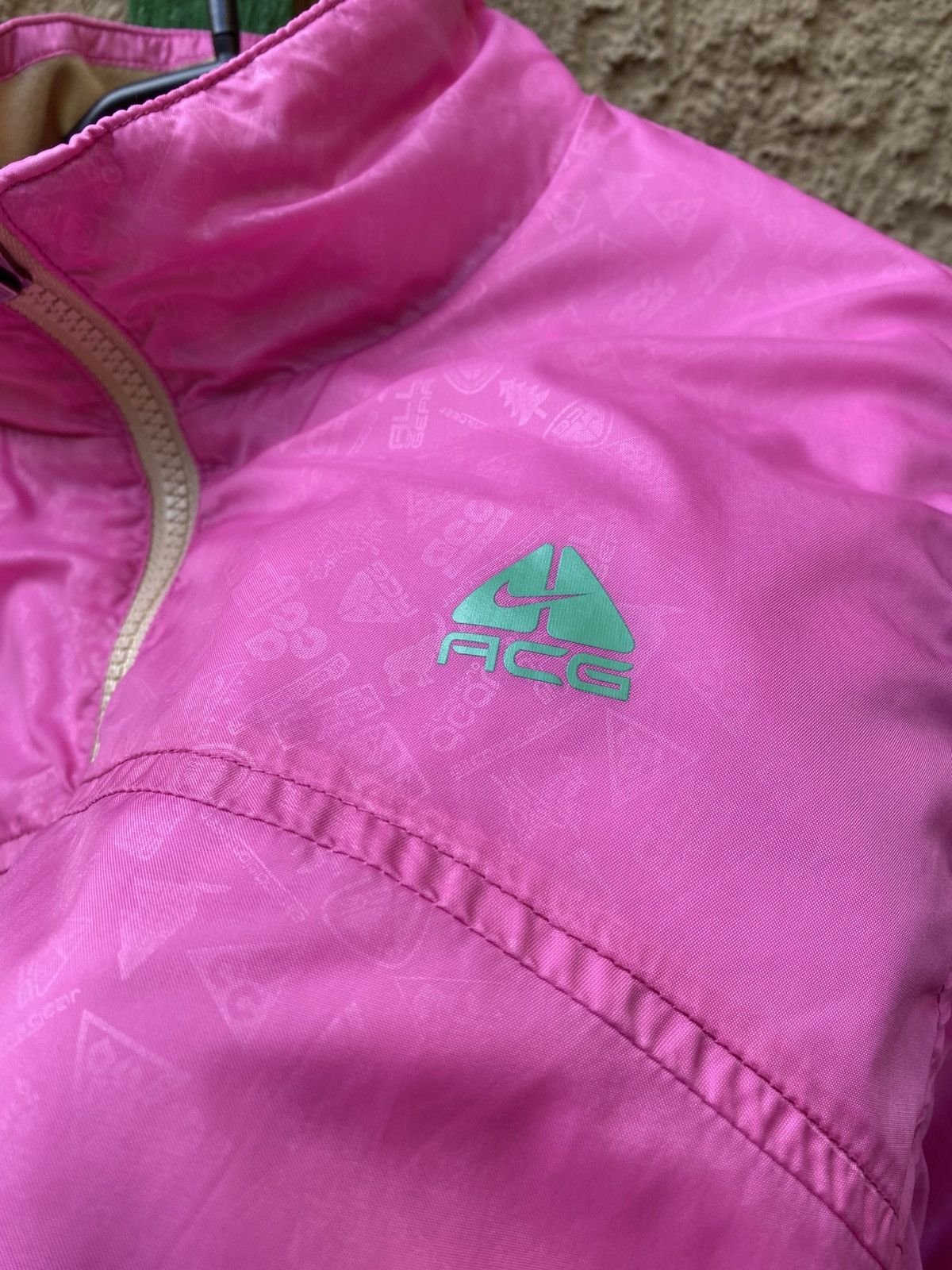 Nike ACG Vintage Nike ACG Jacket Pink Y2K like Arc’teryx Size XL / US 12-14 / IT 48-50 - 3 Thumbnail