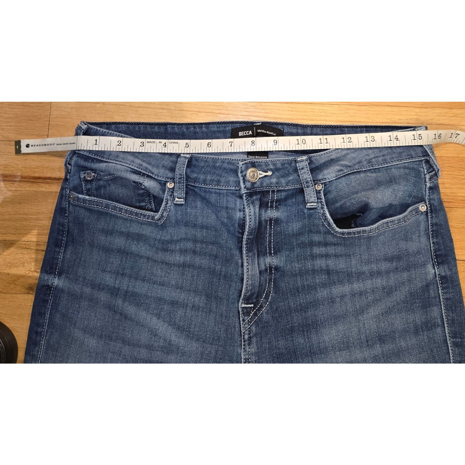True Religion True Religion Becca Mid Rise BootCut jean sz 33 Size 31" - 6 Thumbnail