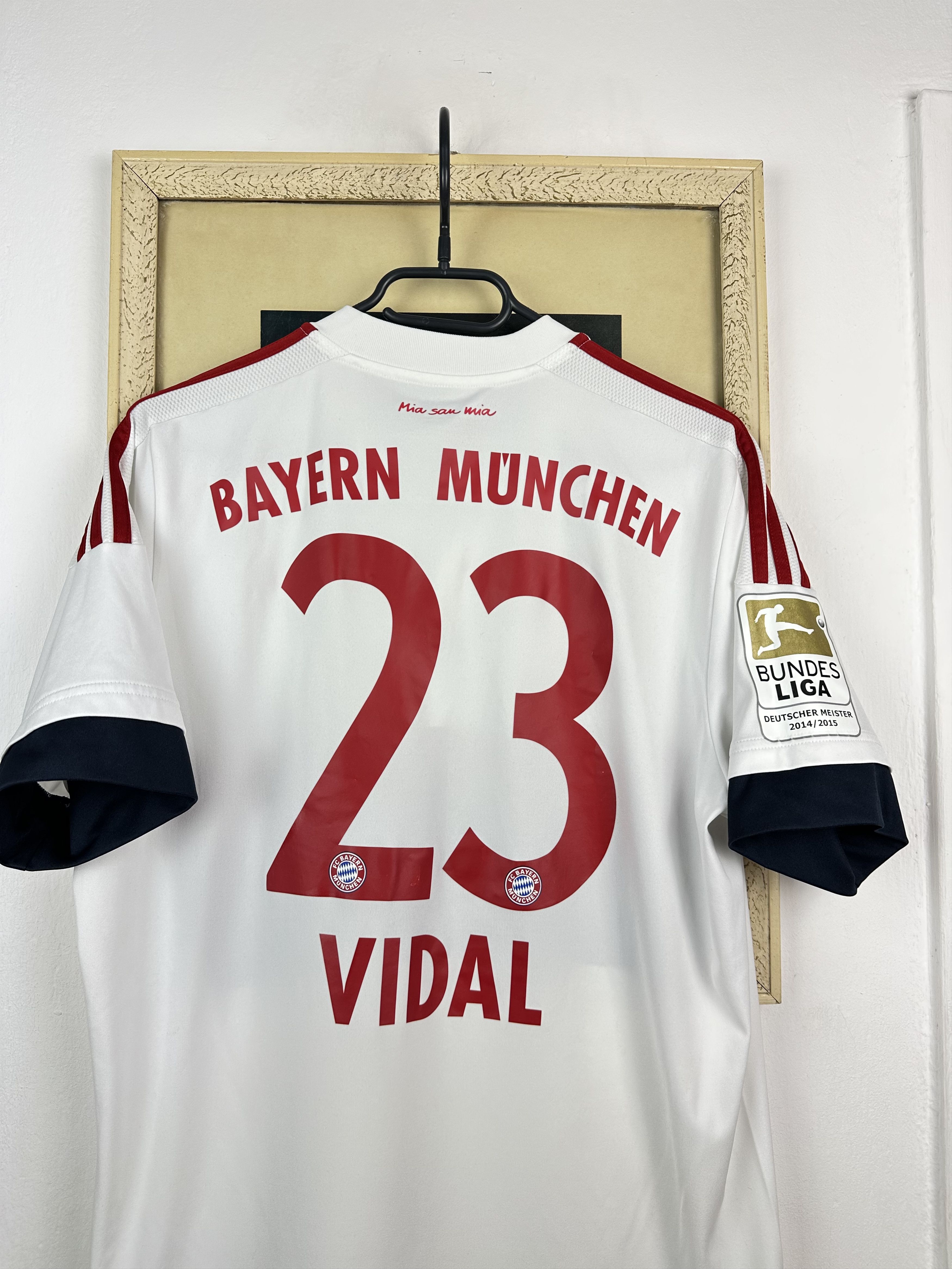 Adidas Bayern Munich football shirt 2015 #23 Vidal Adidas Jersey Size US M / EU 48-50 / 2 - 2 Thumbnail