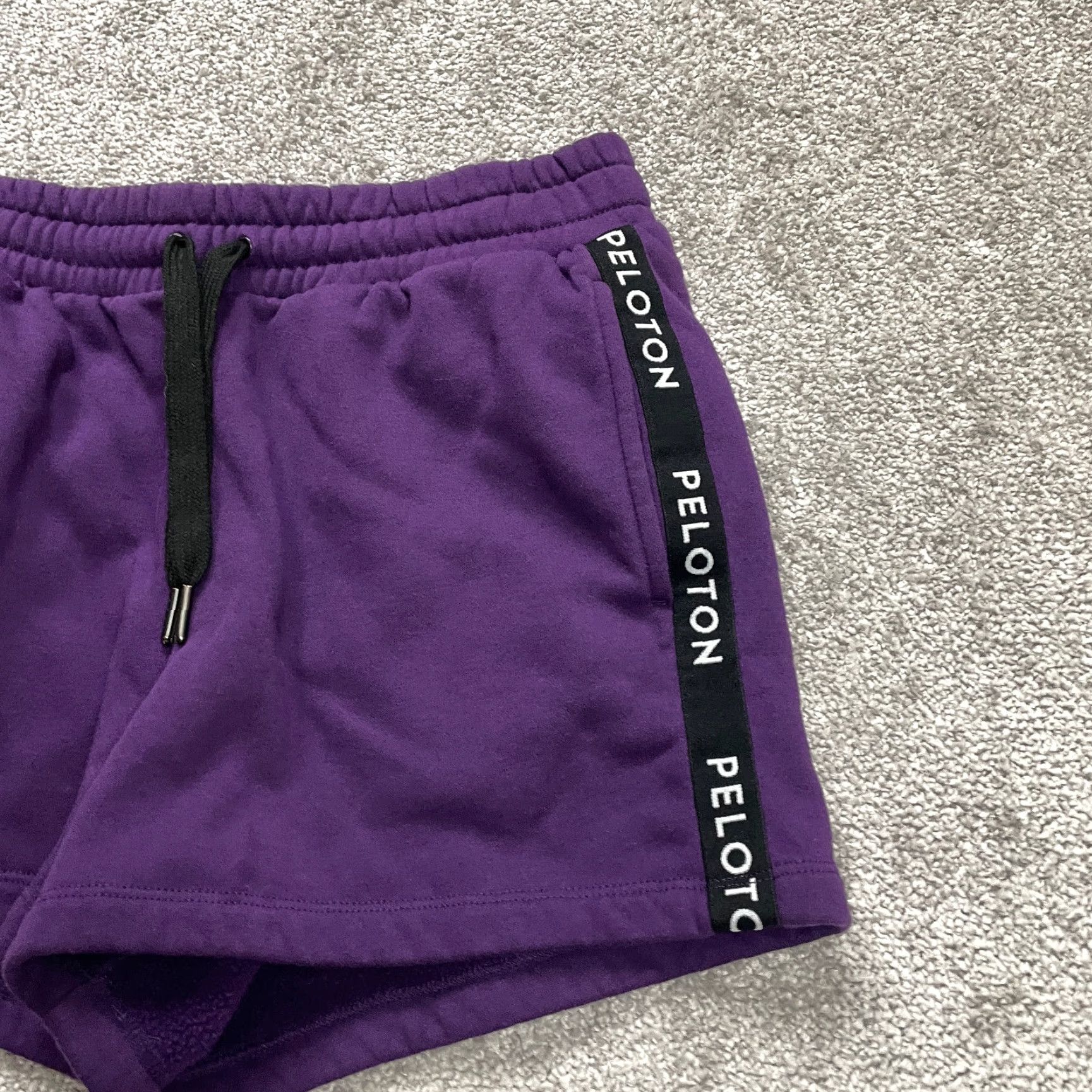 Vintage VINTAGE Peloton Women's Sweat Shorts Small Purple Casual Activewear Cotton 3" Inseam Size 28" / US 6 / IT 42 - 2 Thumbnail