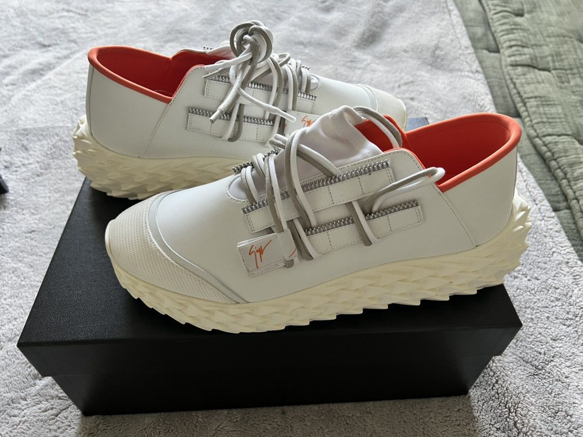 Giuseppe Zanotti Guiseppe Zanotti Urchin Low Sneakers Size US 10 / EU 43 - 1 Thumbnail
