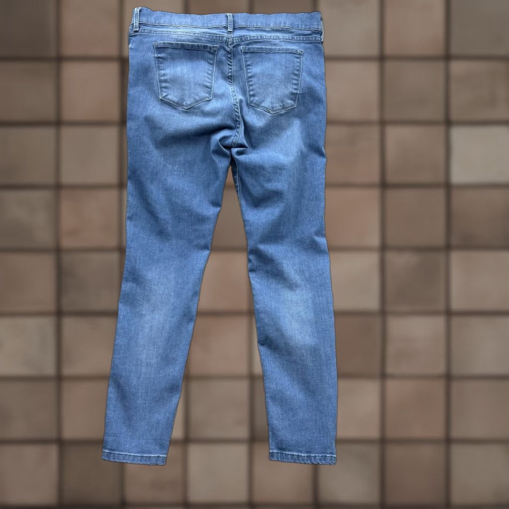 Mott & Bow Mott & Bow Jeans Womens 31x28 Blue Mid-Rise Skinny Stretch Denim Medium Wash Size 24" / US 00 / IT 34 - 1 Thumbnail