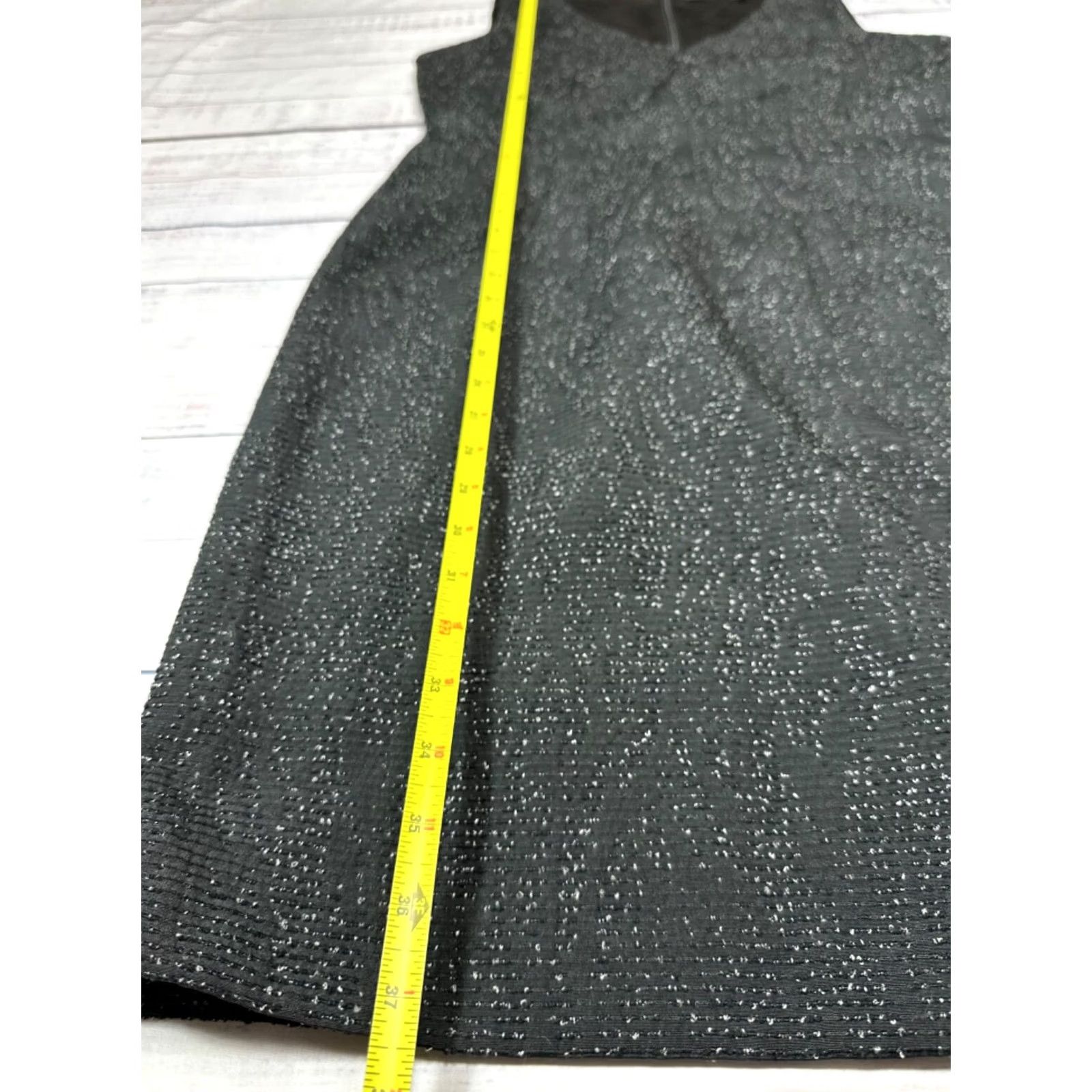 Vintage Tahari Womens Sleeveless Knit Tank Dress Size 10 Black Lined Back Zip Back Vent Sheath Dress Mens Womens? Size L / US 10 / IT 46 - 3 Thumbnail