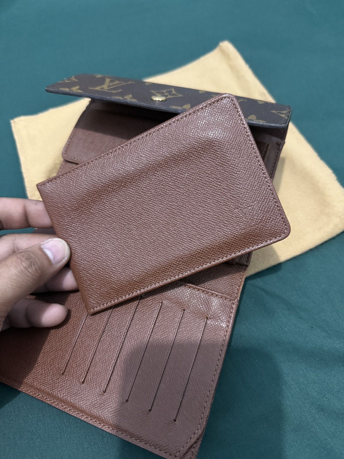 Louis Vuitton Louis Vuitton Monogram Tri Fold Wallet M61220 Size ONE SIZE - 10 Thumbnail