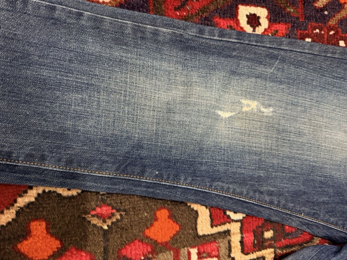 Old Navy Old Navy Slim Jean Dark Vintage Wash Distressed Jeans Size US 32 / EU 48 - 5 Thumbnail