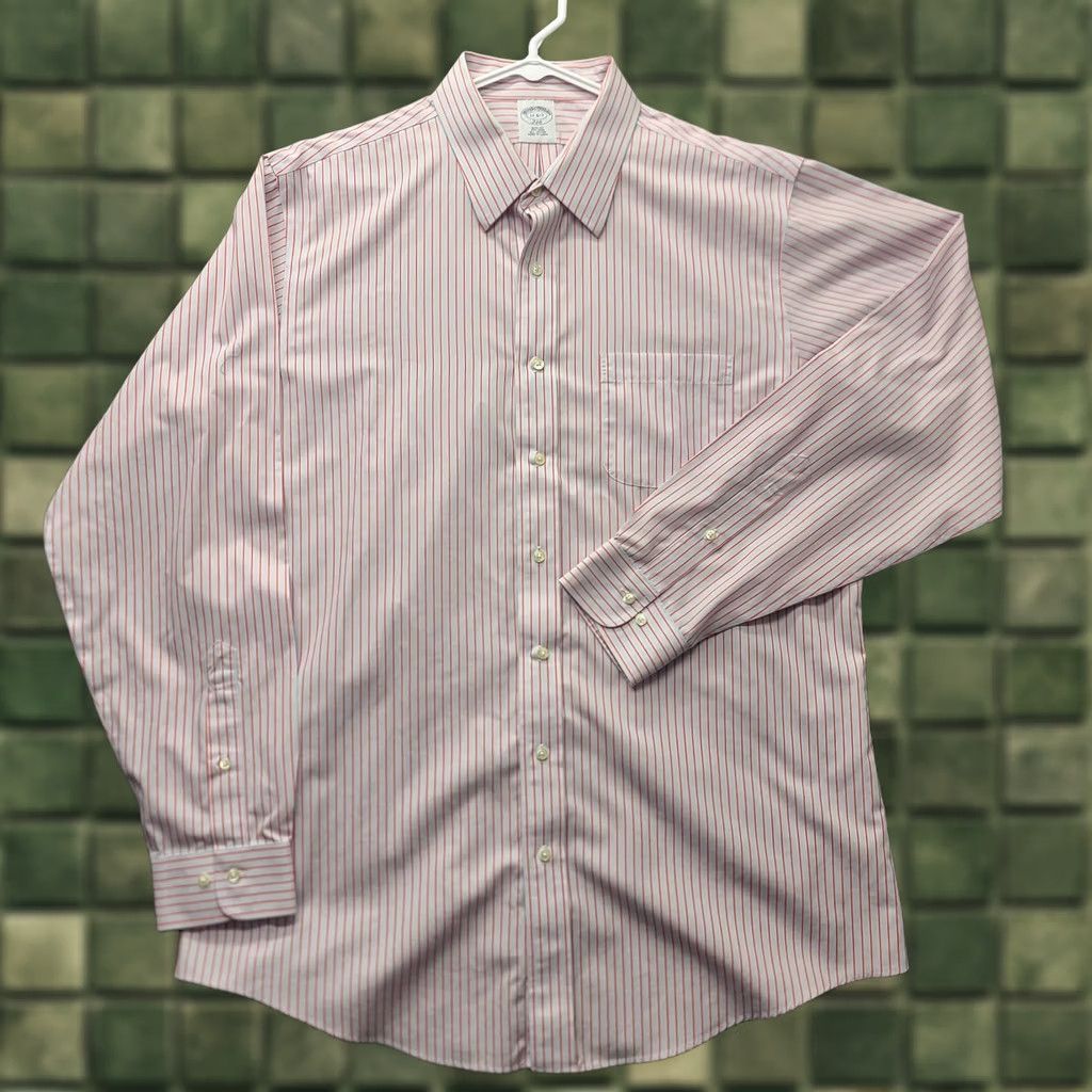 Brooks Brothers Brooks Brothers 346 Shirt Slim Fit Long Sleeve Button-Up Cotton Red Mens 17 Regular Non-Iron Size US XL / EU 56 / 4 - 1 Thumbnail