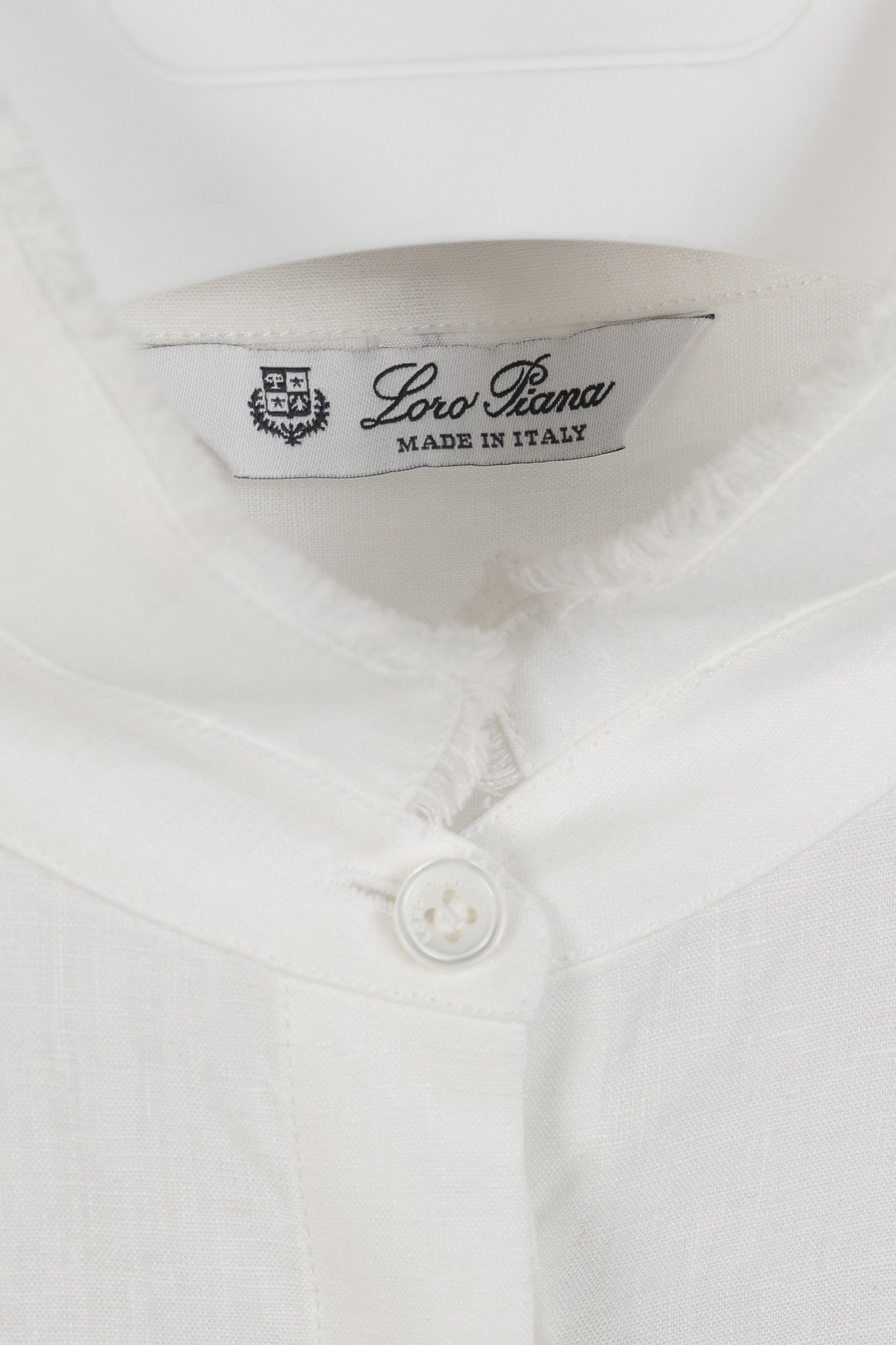 Loro Piana Loro Piana Linen Fringe-Trim Long-Sleeve Buttoned Shirt Size M / US 6-8 / IT 42-44 - 4 Thumbnail