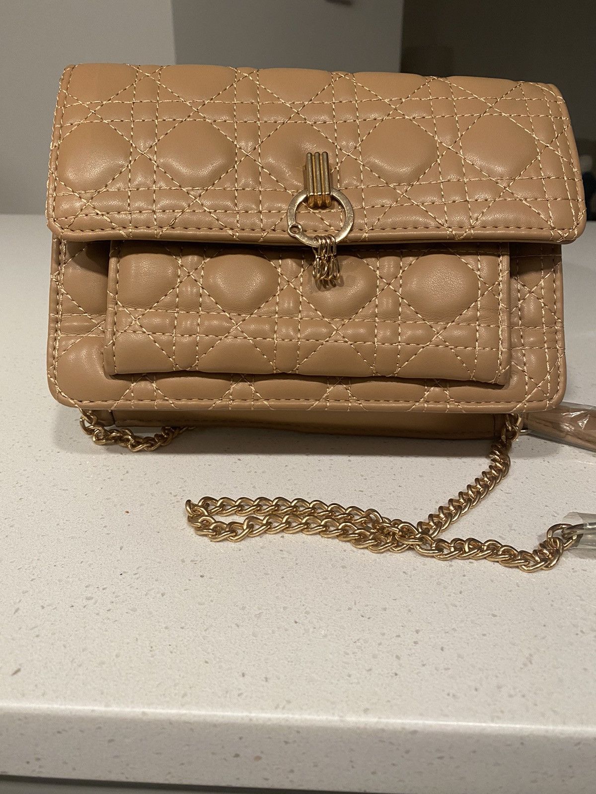Other Designer Style Crossbody Bag - Brown w/ Gold Chain Strap Size ONE SIZE - 3 Thumbnail