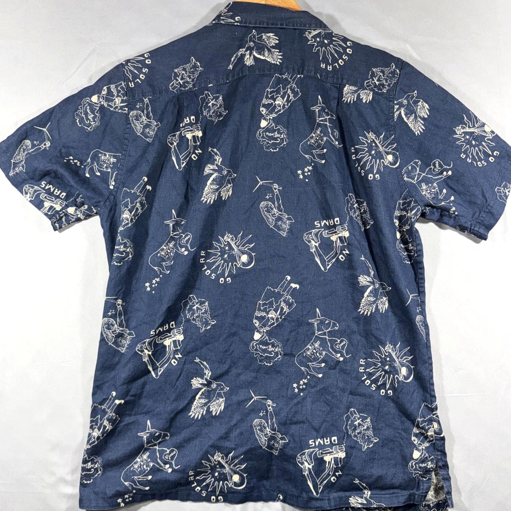 Patagonia Patagonia Shirt Mens Small Blue Go Solar Graphic Short Sleeve Button Up Casual Size US S / EU 44-46 / 1 - 5 Thumbnail