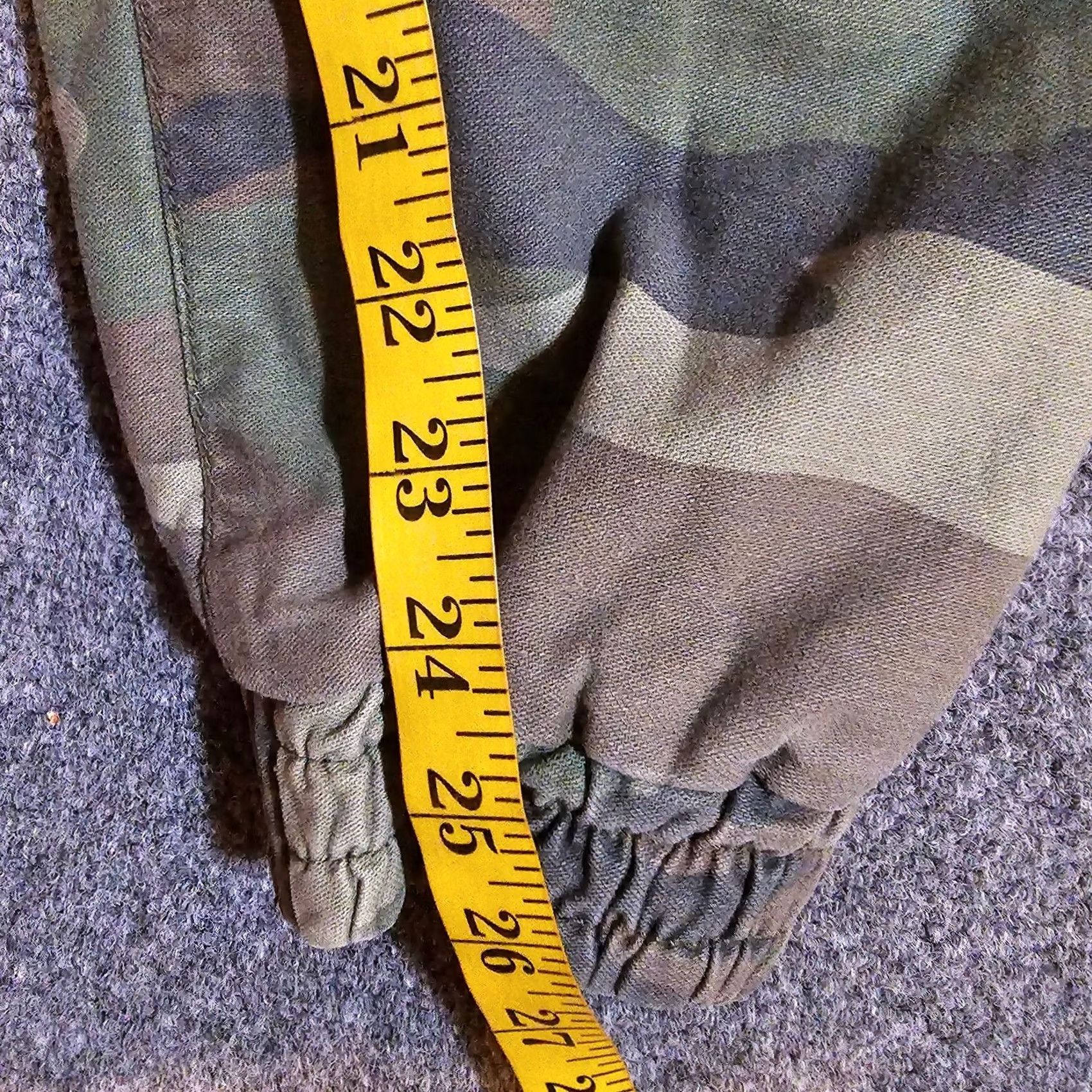 TNA TNA Pants Womens 6 Green Camo Joggers Zipper Pockets Sweatpants Casual Atheltic Shirt Size 28" / US 6 / IT 42 - 7 Thumbnail
