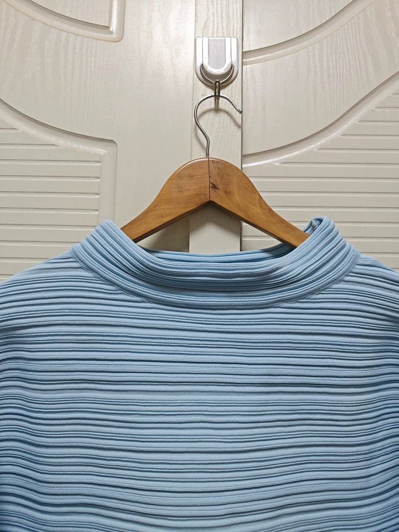 Issey Miyake Issey Miyake size:one size Blue knitted top Size S / US 4 / IT 40 - 2 Thumbnail