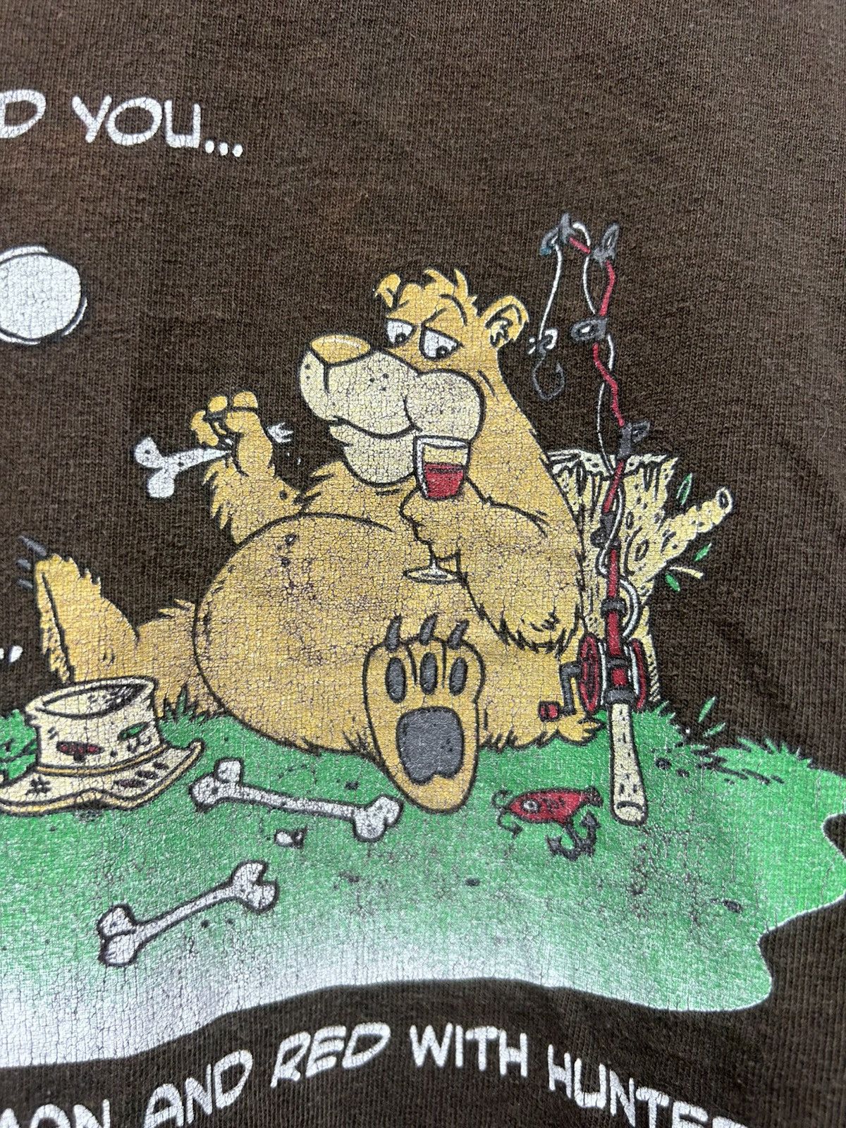 Vintage Y2K Funny Fishing Hunting Bears Graphic Tshirt Size US XL / EU 56 / 4 - 4 Thumbnail