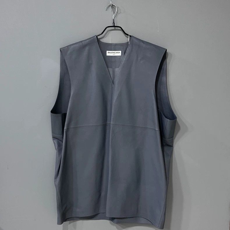 Balenciaga Balenciaga size 36 Sleeveless leather waistcoat Size US S / EU 44-46 / 1 - 1 Thumbnail