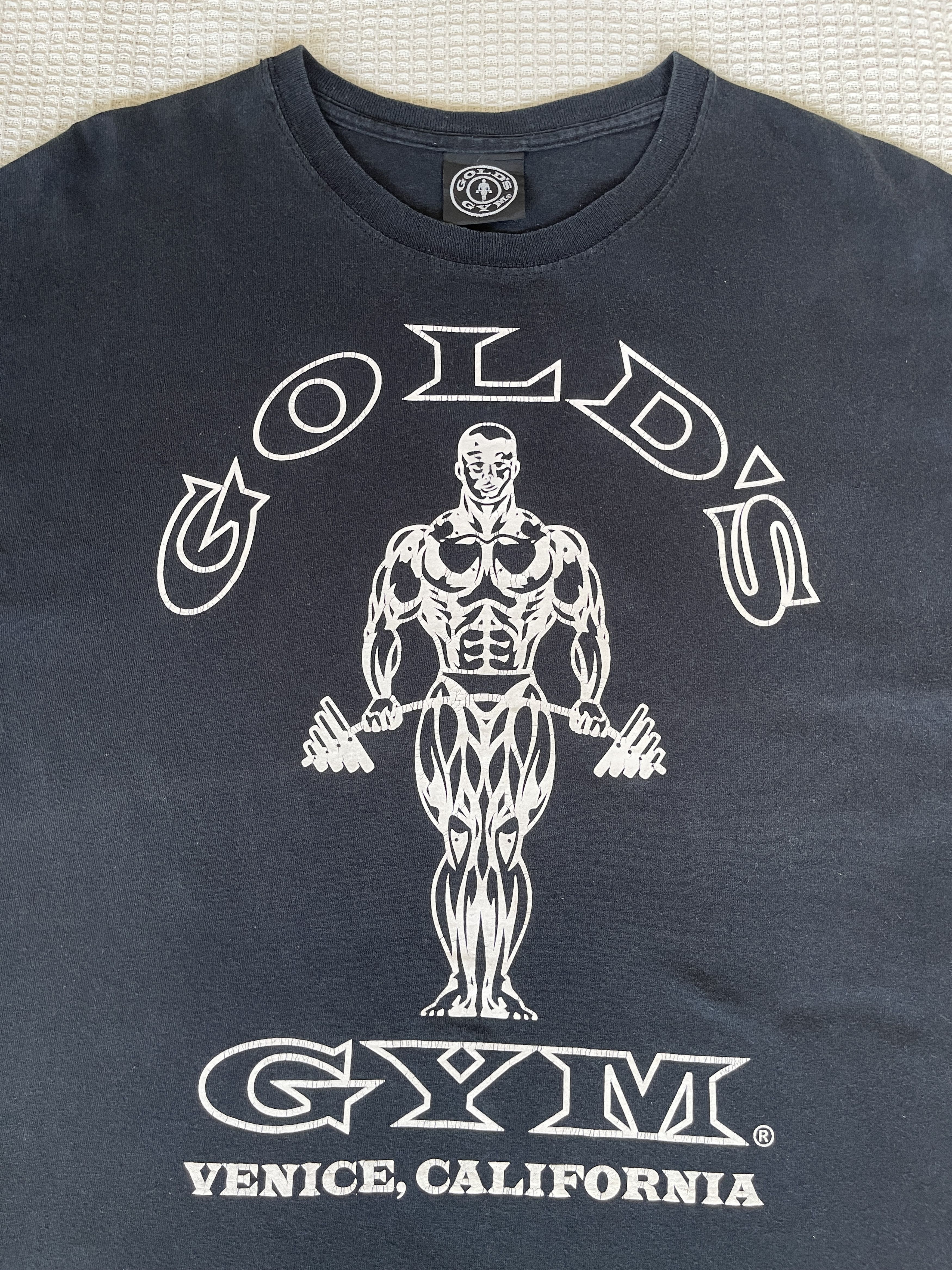 Gymshark Vintage y2k🔥GOLD’S GYM🔥Venice,California USA Big Logo Tee Size US XL / EU 56 / 4 - 4 Thumbnail