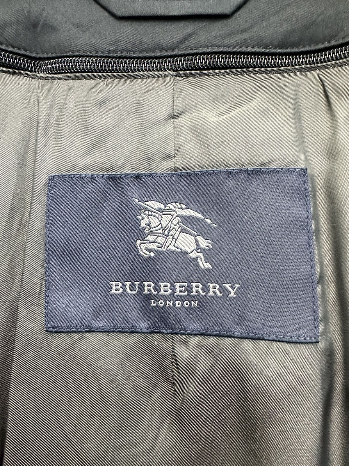 Burberry Burberry London Novacheck Black Trench Coat MJ150 Size US L / EU 52-54 / 3 - 11 Thumbnail