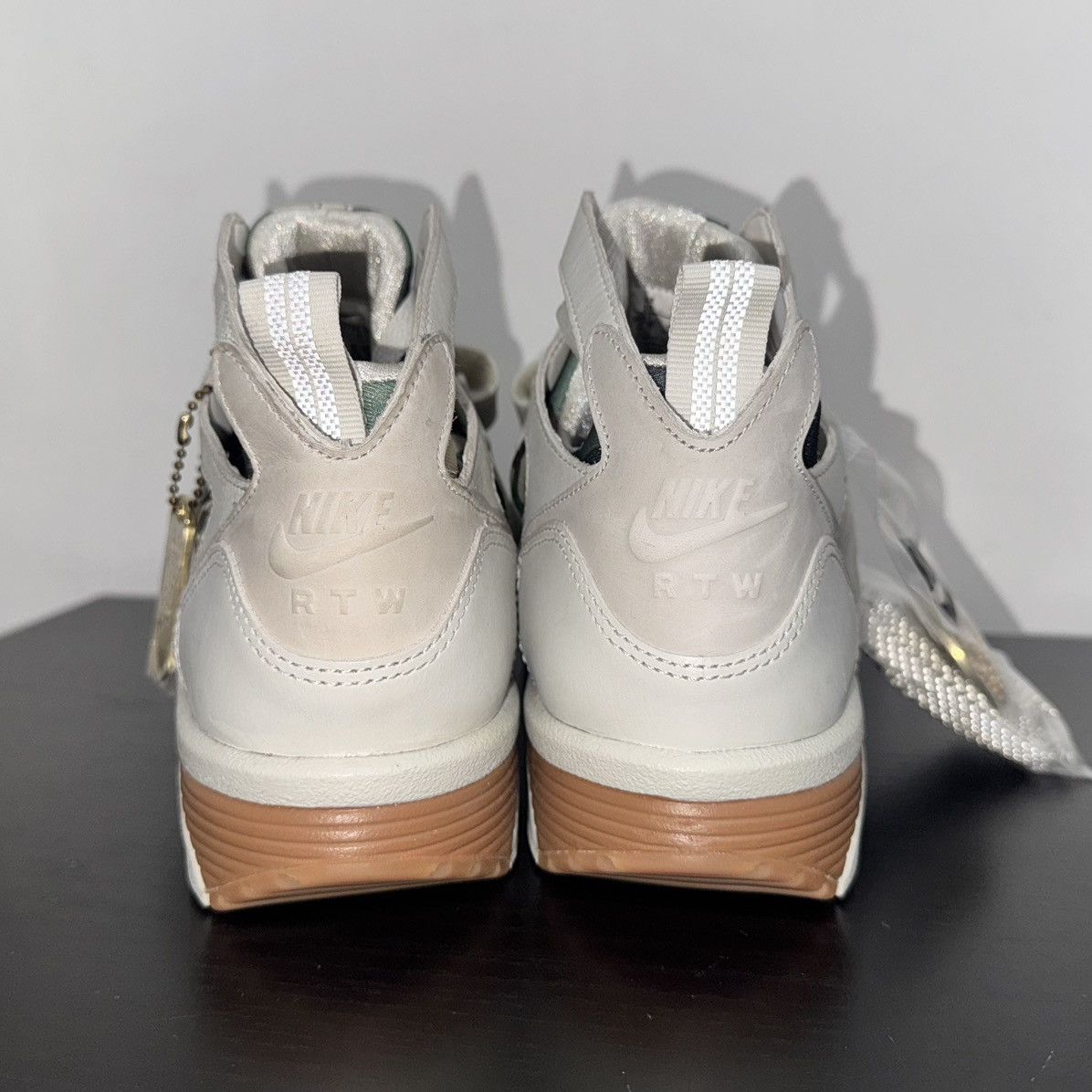 Corteiz × Nike CORTEIZ X NIKE AIR TRAINER HUARACHE LIGHT BONE FQ8793-002 Size US 10 / EU 43 - 7 Thumbnail