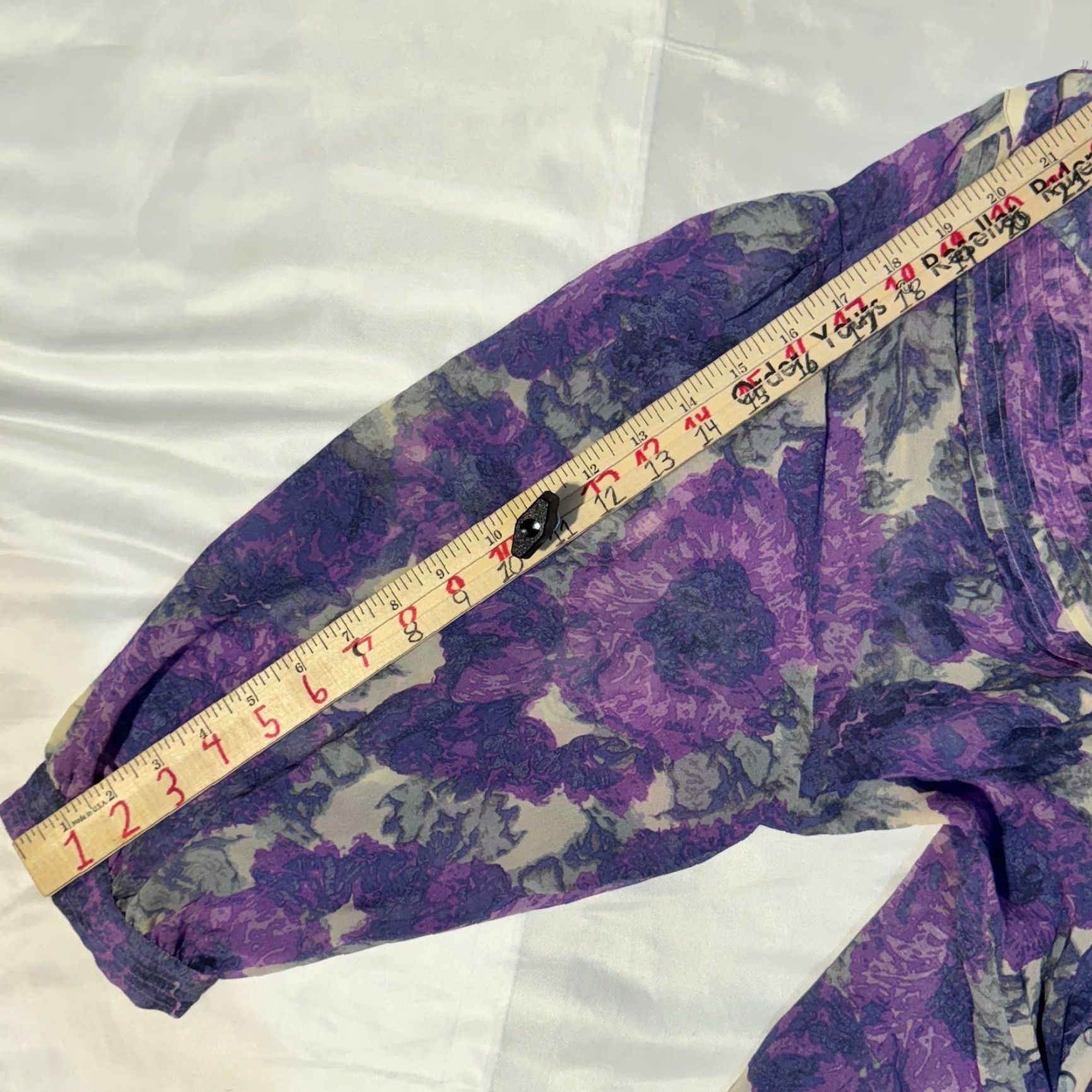 Joie JOIE Blouse Silk Chiffon Purple Floral Pintuck Button Down V-Neck 3/4 Sleeve Size S Women Size S / US 4 / IT 40 - 6 Thumbnail