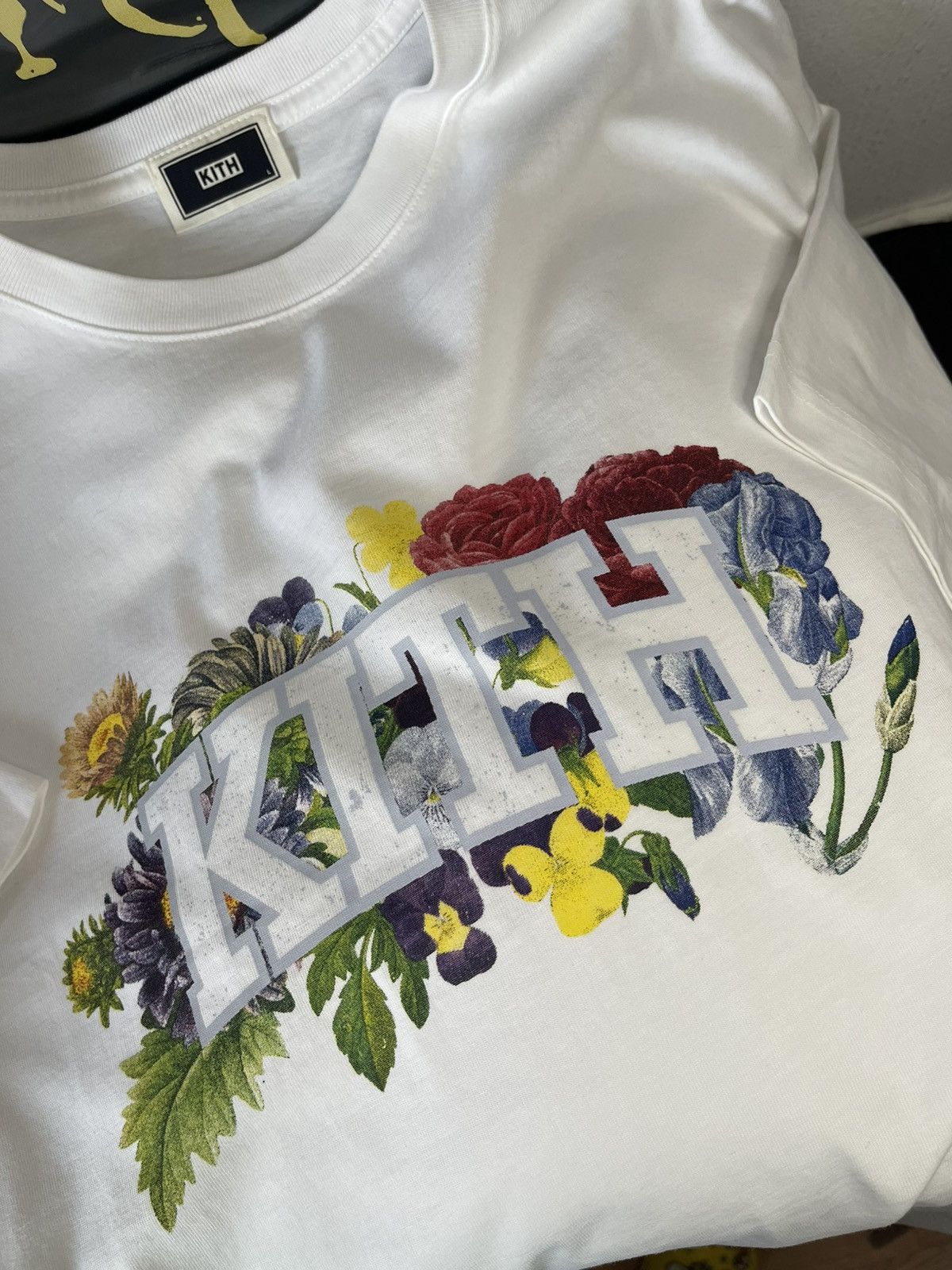 Kith kith Floral Arch Vintage tee Size US L / EU 52-54 / 3 - 3 Thumbnail