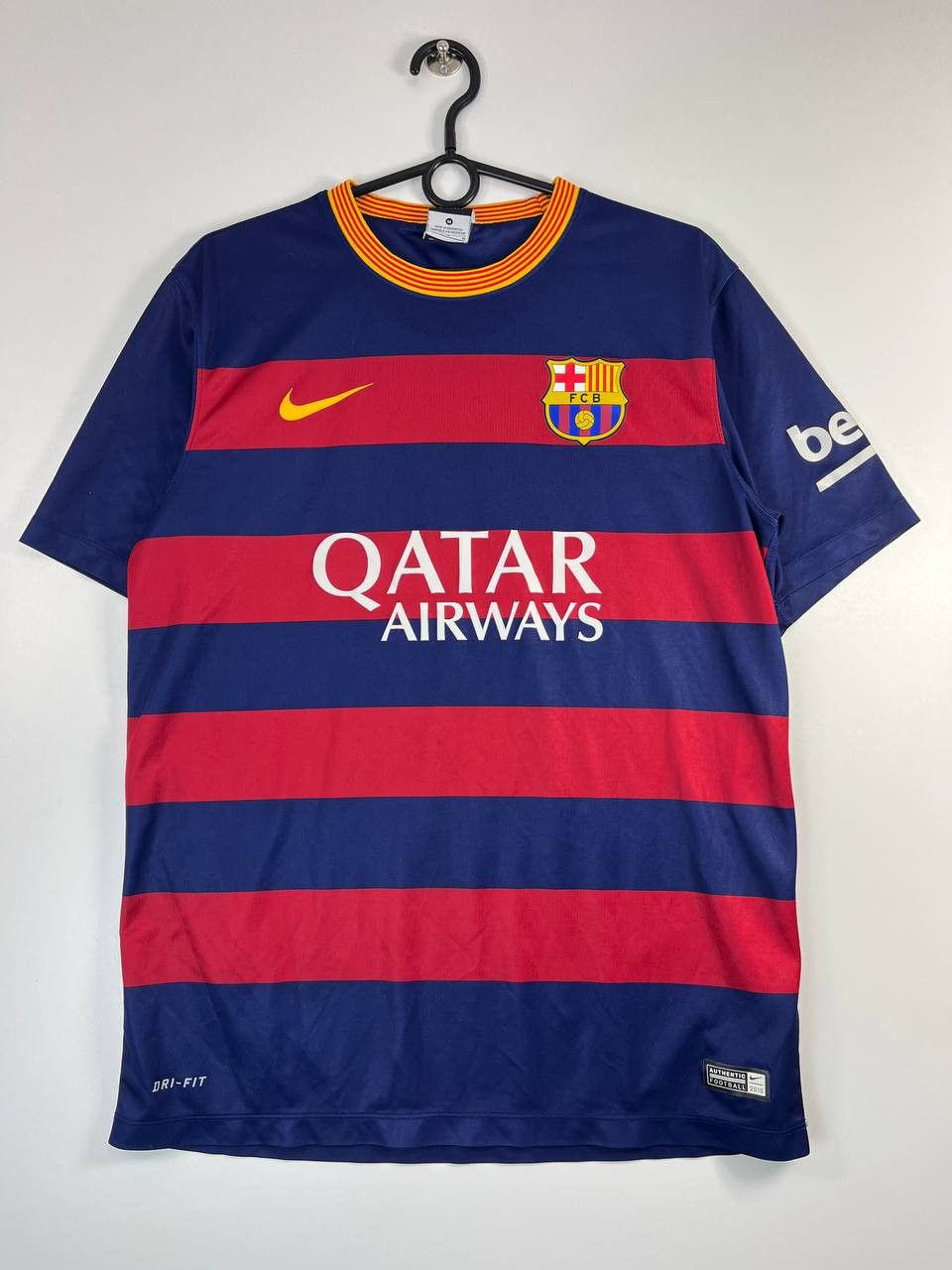 Nike BARCELONA 2015 2016 HOME SHIRT FOOTBALL JERSEY NIKE SIZE M Size US M / EU 48-50 / 2 - 1 Thumbnail