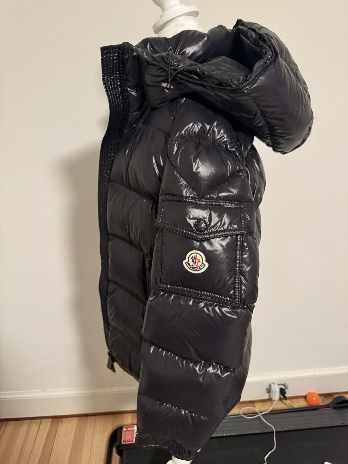Moncler Moncler Shiny Puffer Jacket Size US S / EU 44-46 / 1 - 2 Thumbnail