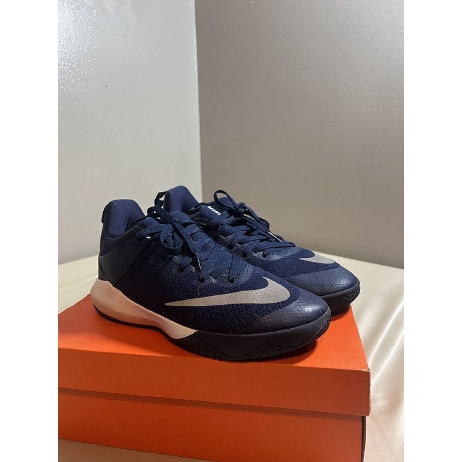 Nike Nike Zoom shift TB Size US 8.5 / EU 41-42 - 1 Thumbnail