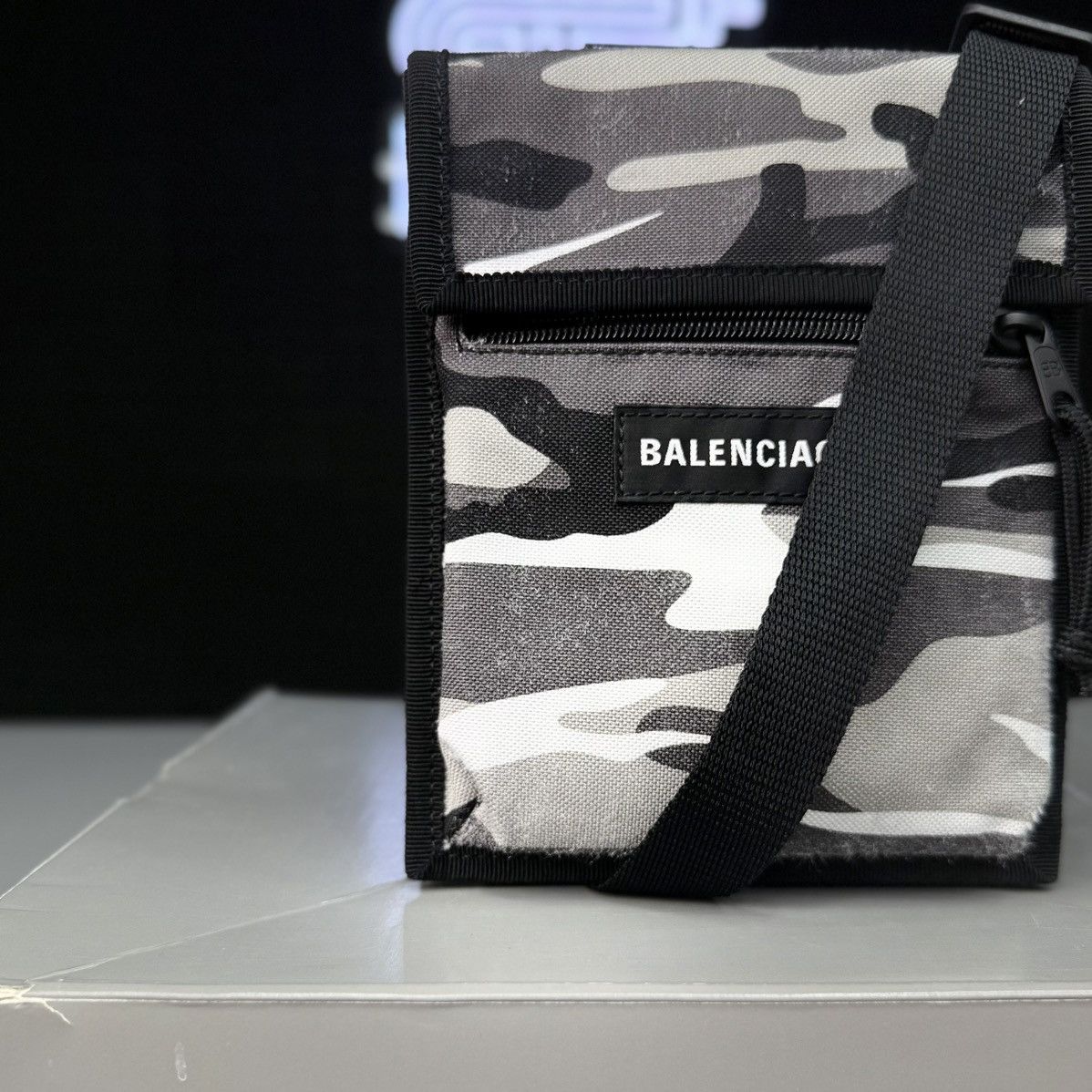 Balenciaga Balenciaga Snow Camo Explorer Crossbody Bag Size ONE SIZE - 3 Thumbnail