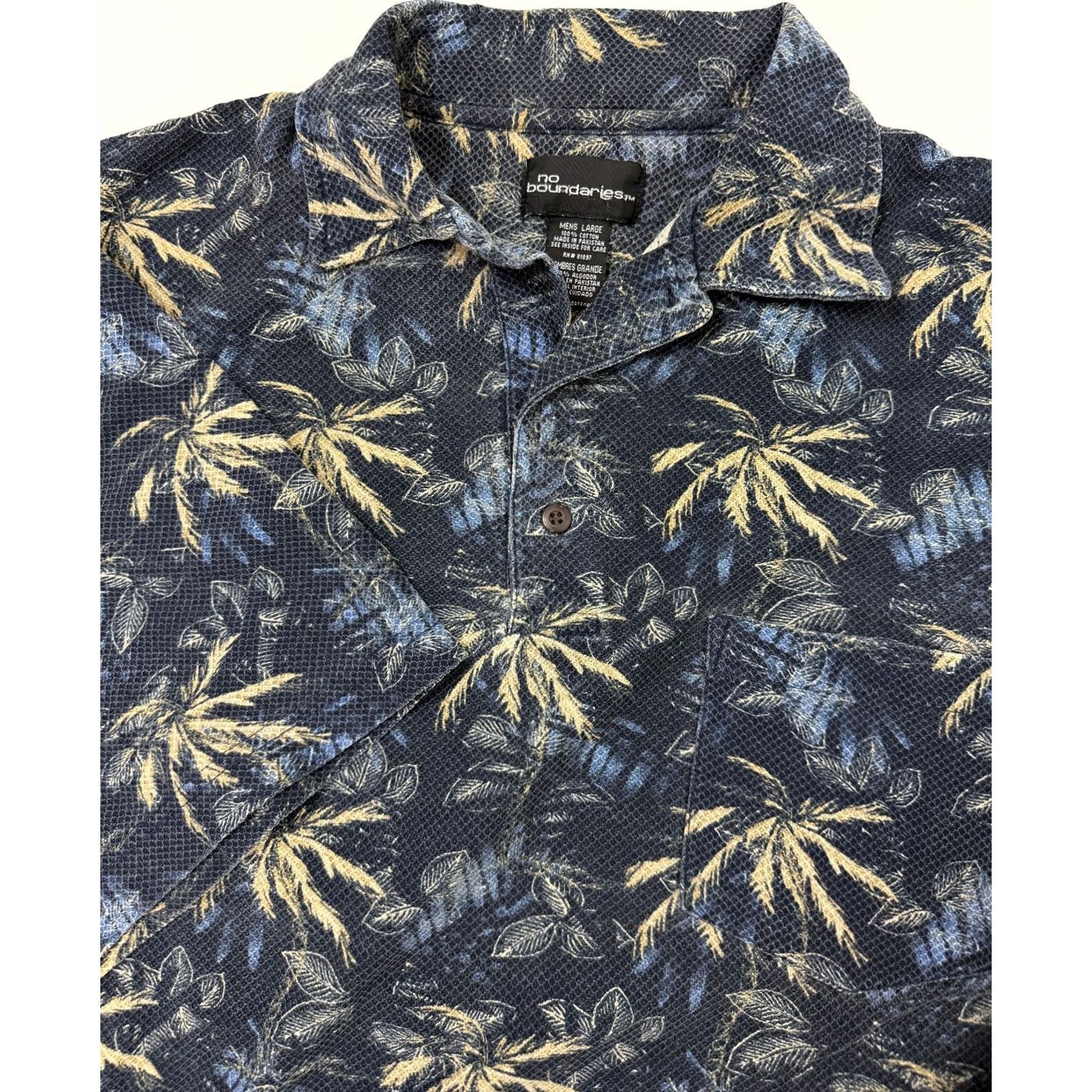 Vintage VINTAGE No Boundaries Polo Shirt Men 90s Graphic Print Cotton Short Sleeve Blue Pink Palm Beach Hawaiian 27.5" Collared Pullover L Mens Polo Size US L / EU 52-54 / 3 - 2 Thumbnail