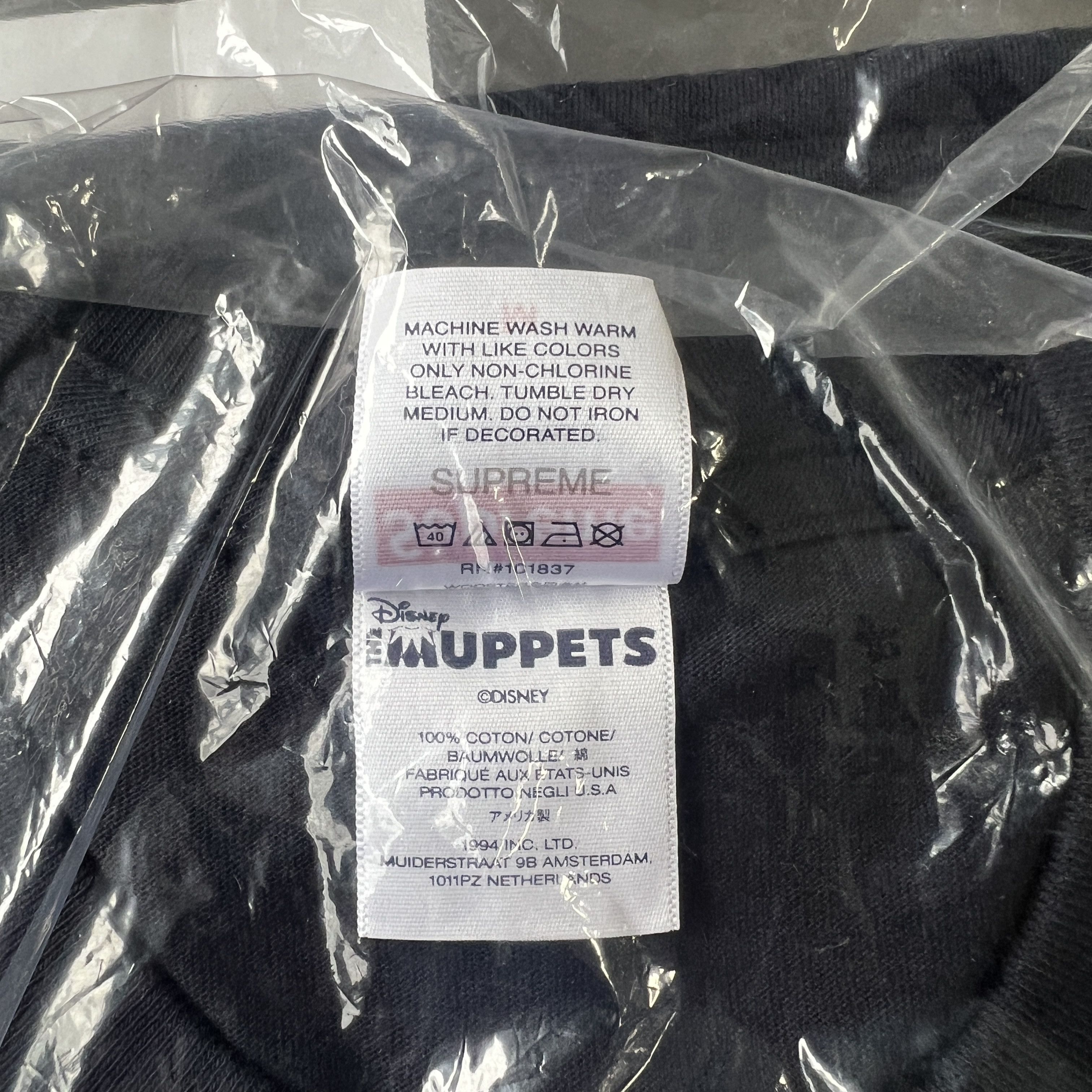 Supreme (M) Supreme Miss Piggy Tee Navy FW24 (DS) Size US M / EU 48-50 / 2 - 4 Thumbnail