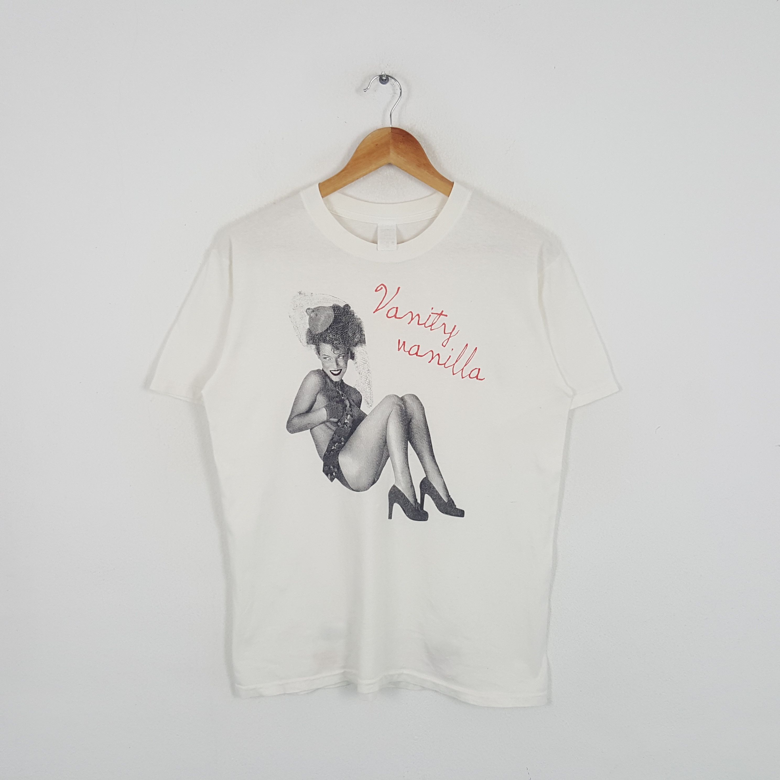 Vintage Vintage Vanity Vanilla American Naked Style Tshirt Size US M / EU 48-50 / 2 - 1 Thumbnail