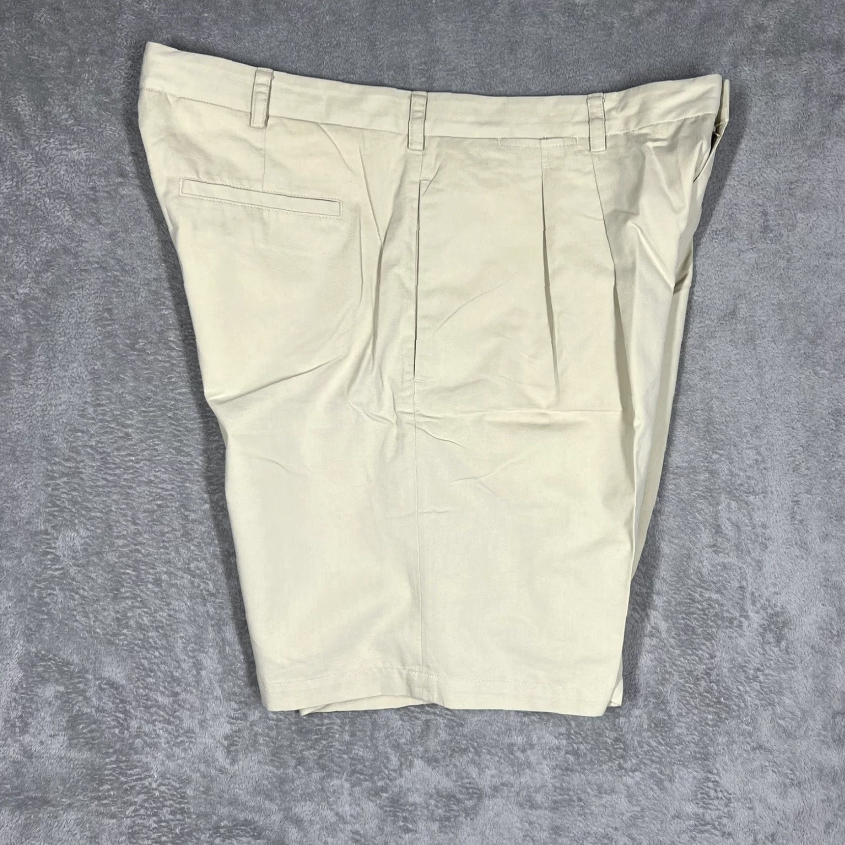 PGA Tour PGA TOUR Mens Chino Golf Shorts Flat Front 9" Inseam Size 40 Beige Tan Casual Belt Loops Regular Fit Microfiber Polyester Pocket Front Zipper Button Size US 40 / EU 56 - 6 Thumbnail